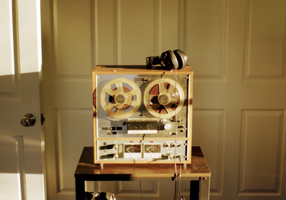 Reel To Reel Pictures  Download Free Images on Unsplash