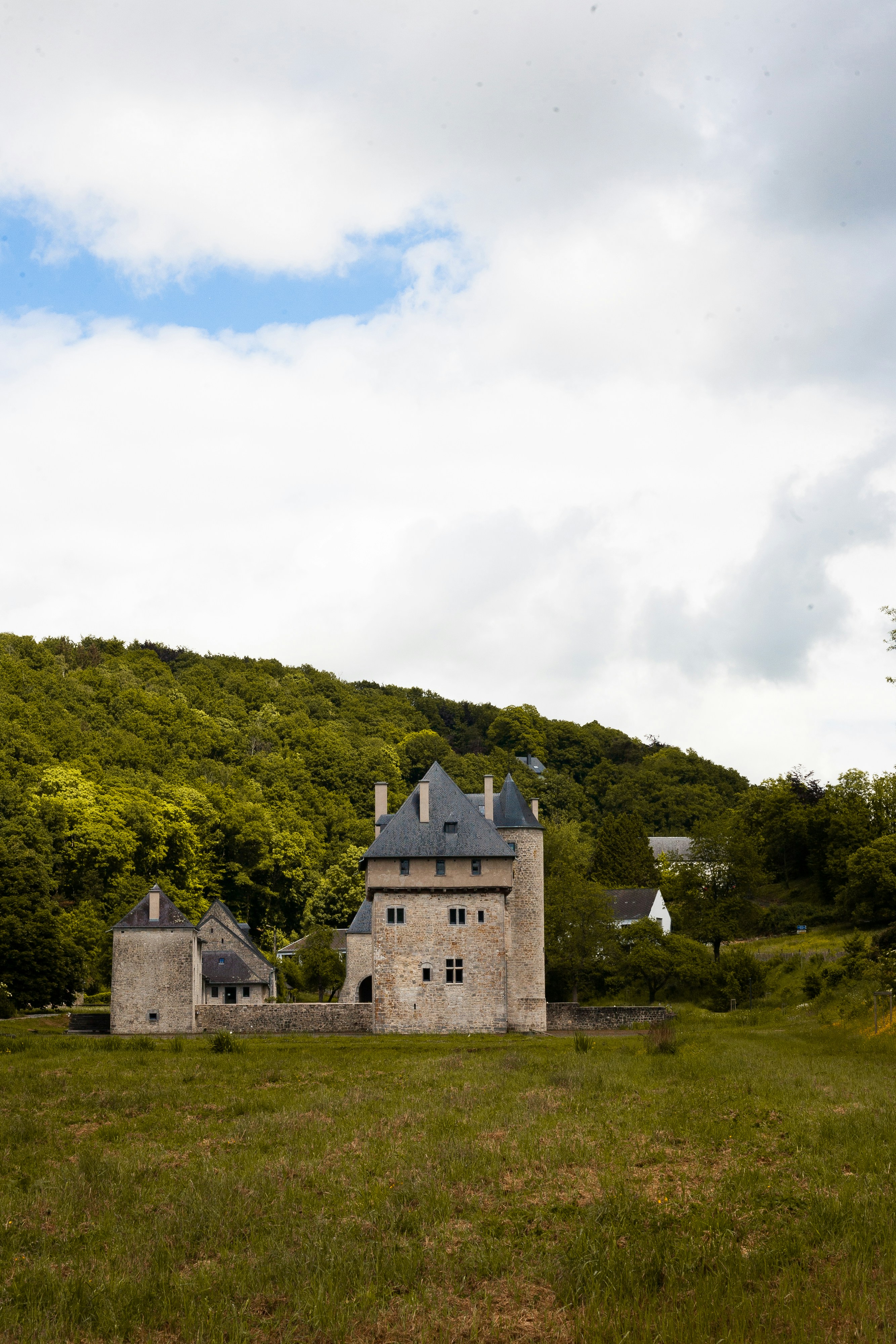 Photo by nilsbeaujot