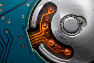 a close up of the inside of a hard drive