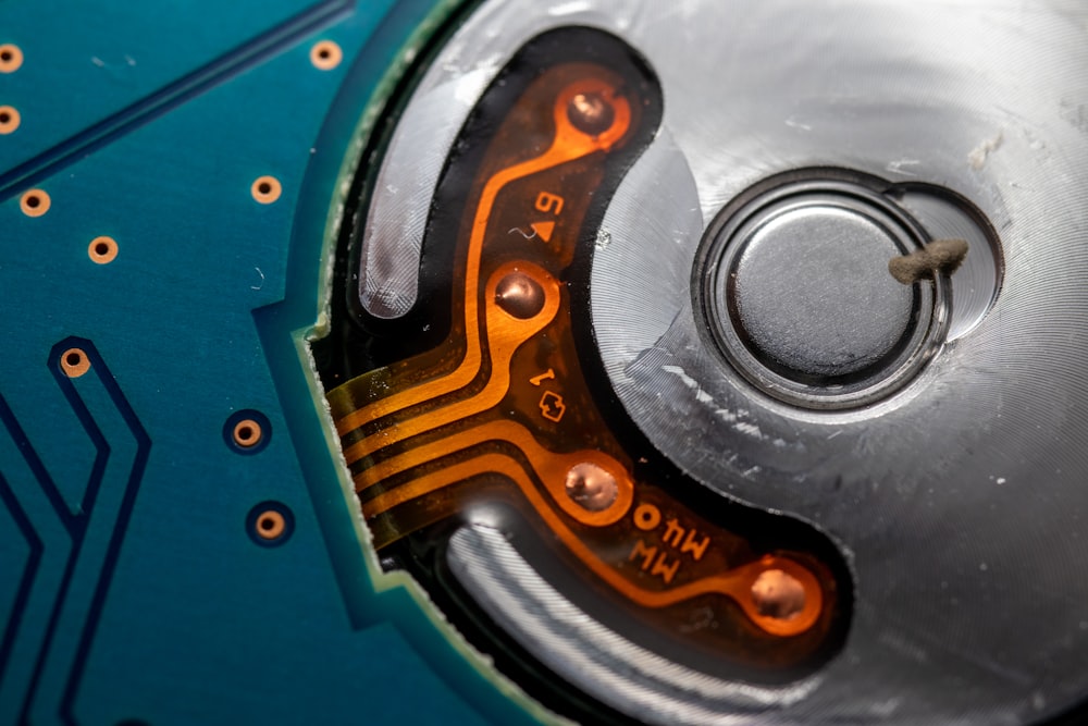 a close up of the inside of a hard drive