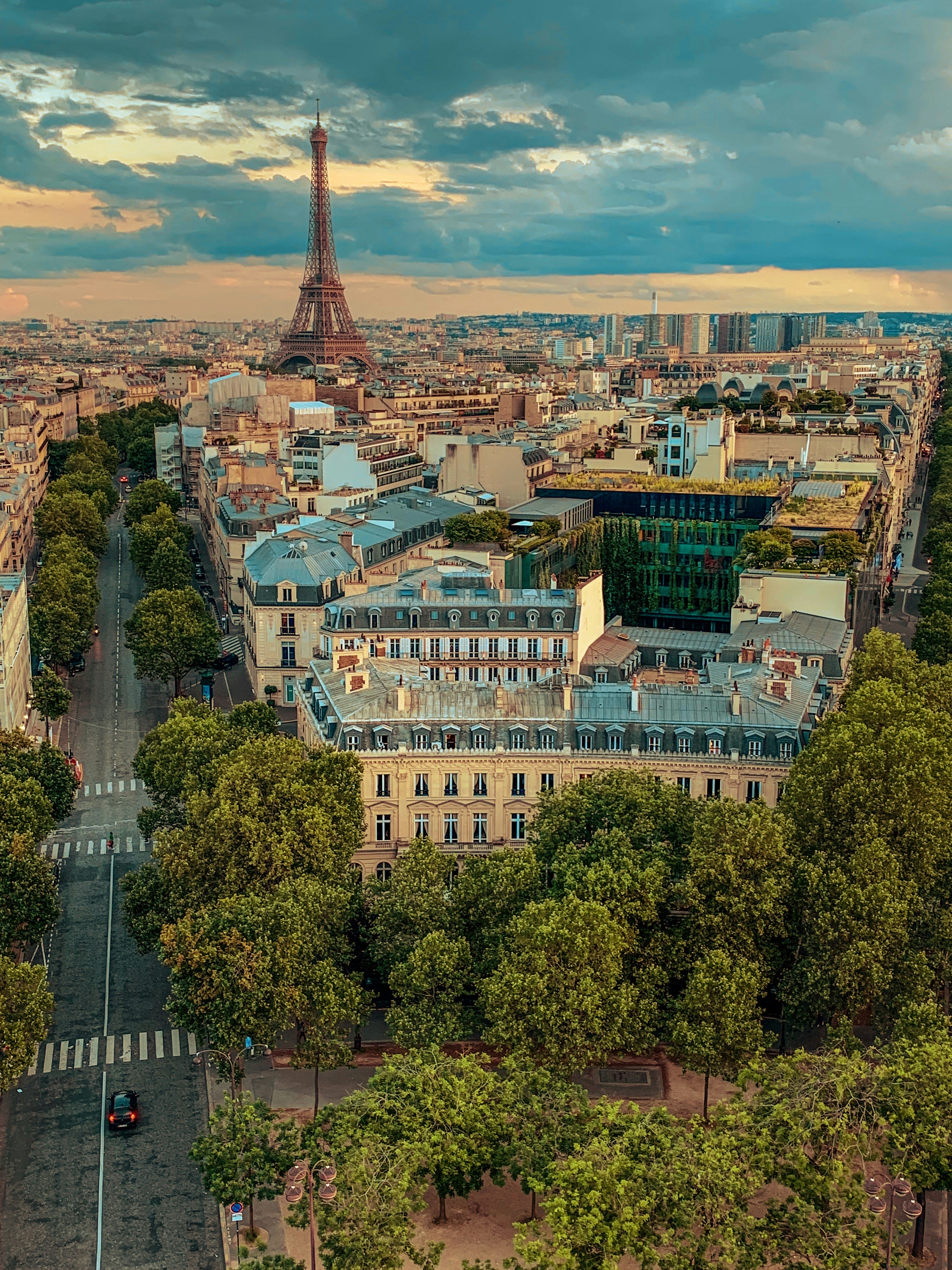 The Ultimate Paris Travel Guide: Explore the City of Light Like a Local