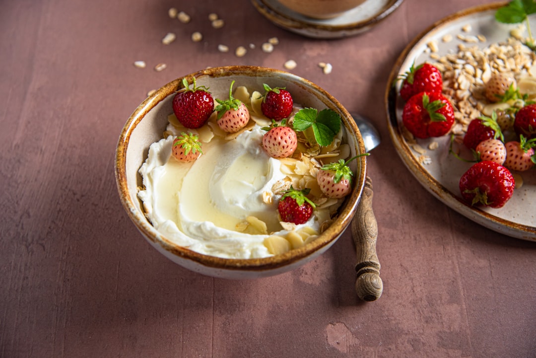 Yogurt Parfait with Strawberries and Granola