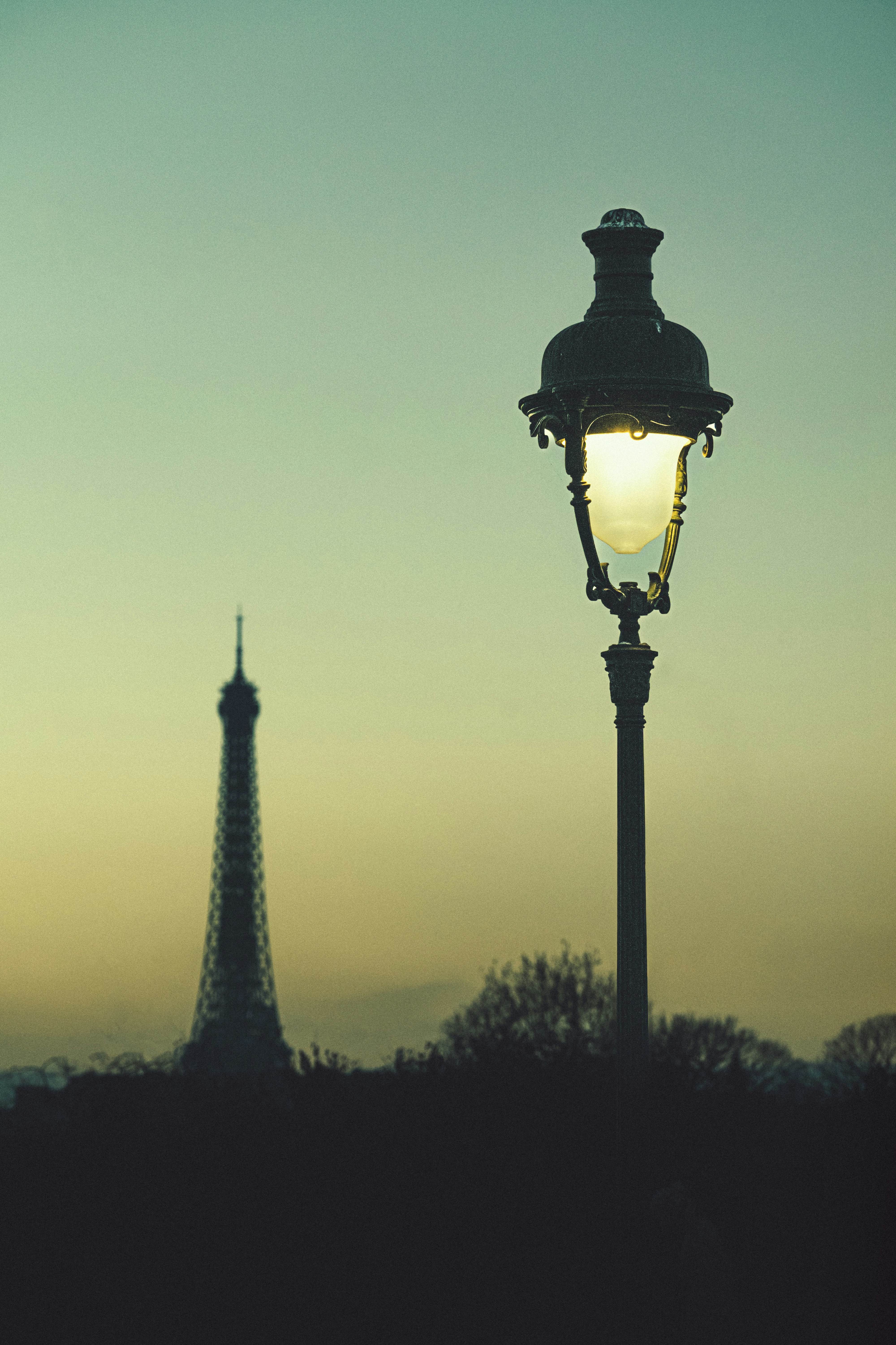 Transform Your Room's Vibe!