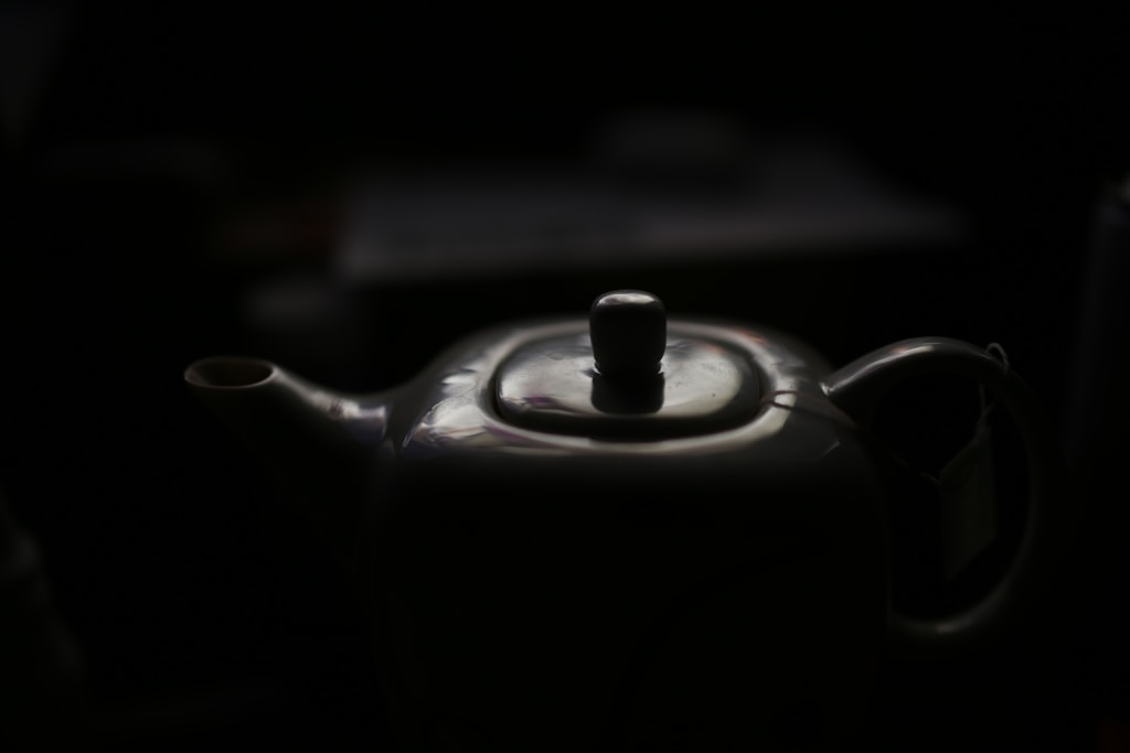 Théière en porcelaine