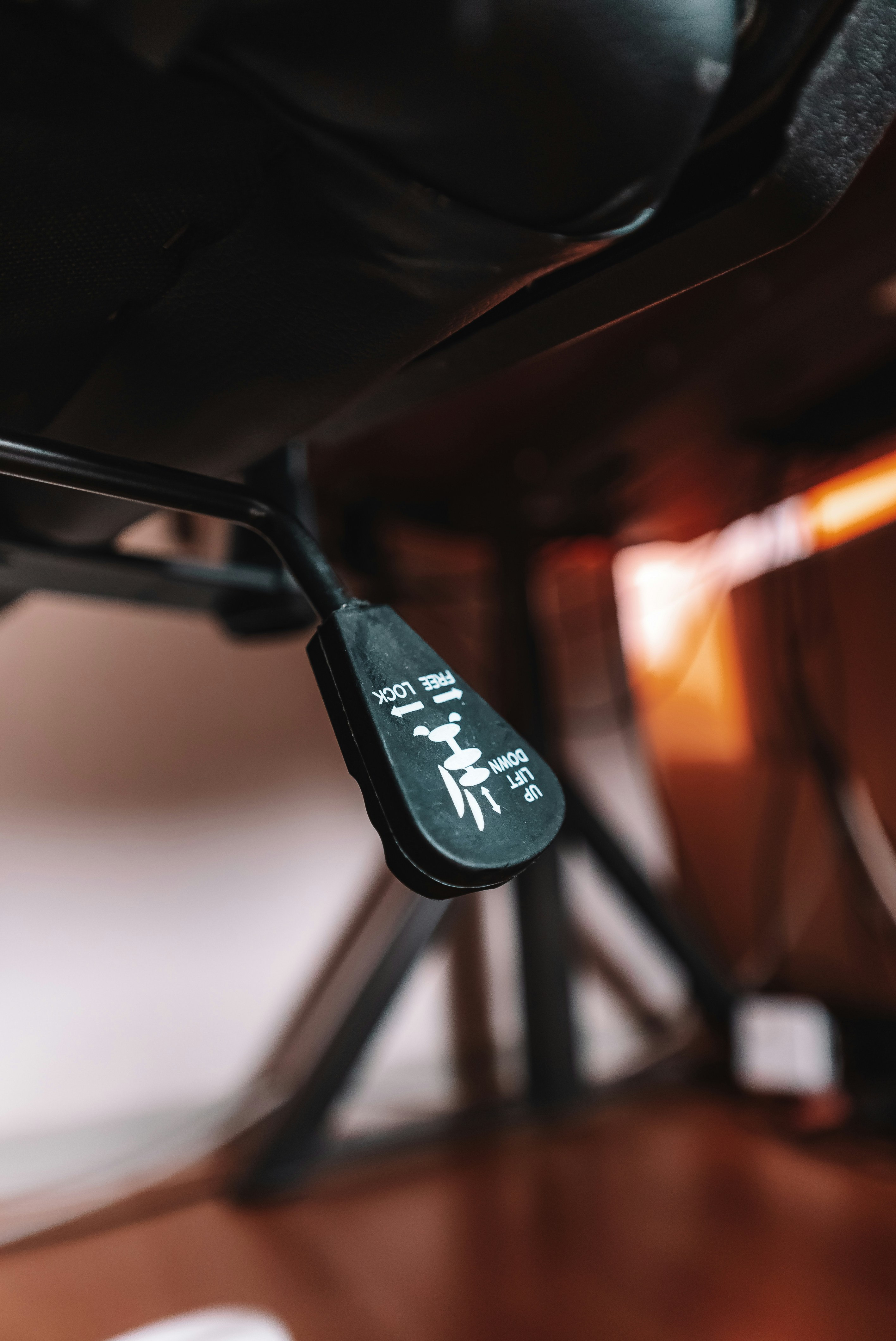 gaming chair detail, wallpaper, Gaming Chair Fan Noise: A Beginner's Repair Guide 3