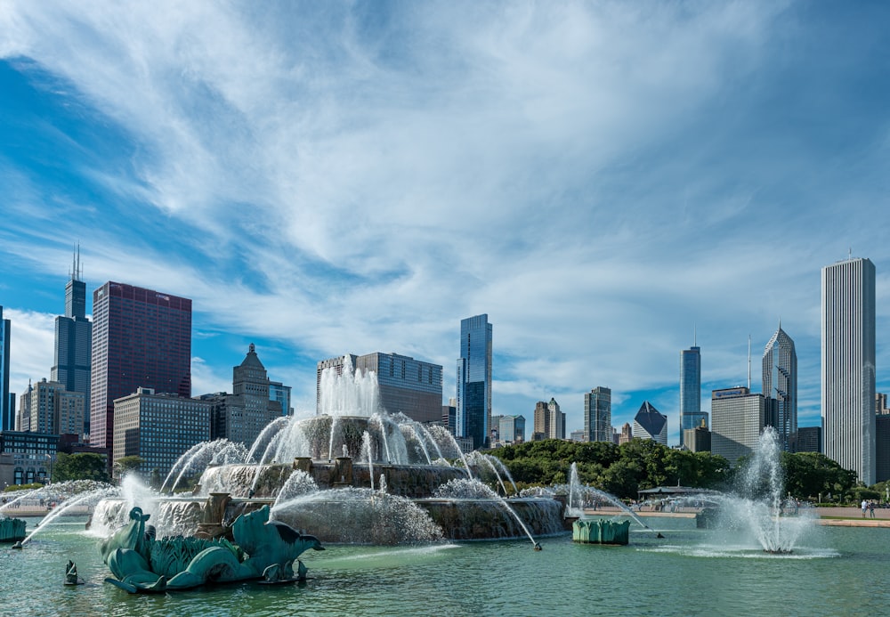 a large fountain in the middle of a city