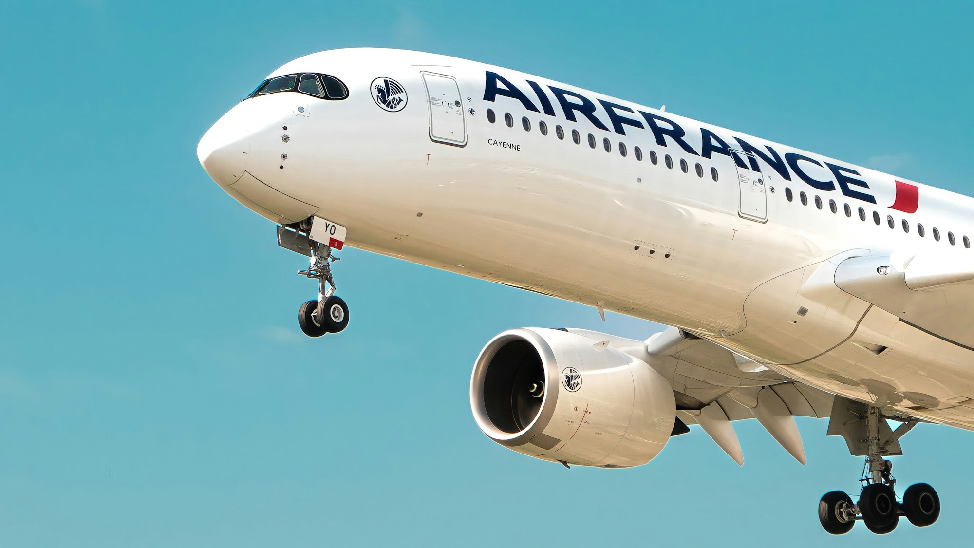 Air France-KLM and Apollo Global Management announce the upsizing and the completion of a quasi-equity financing of €1.5 billion