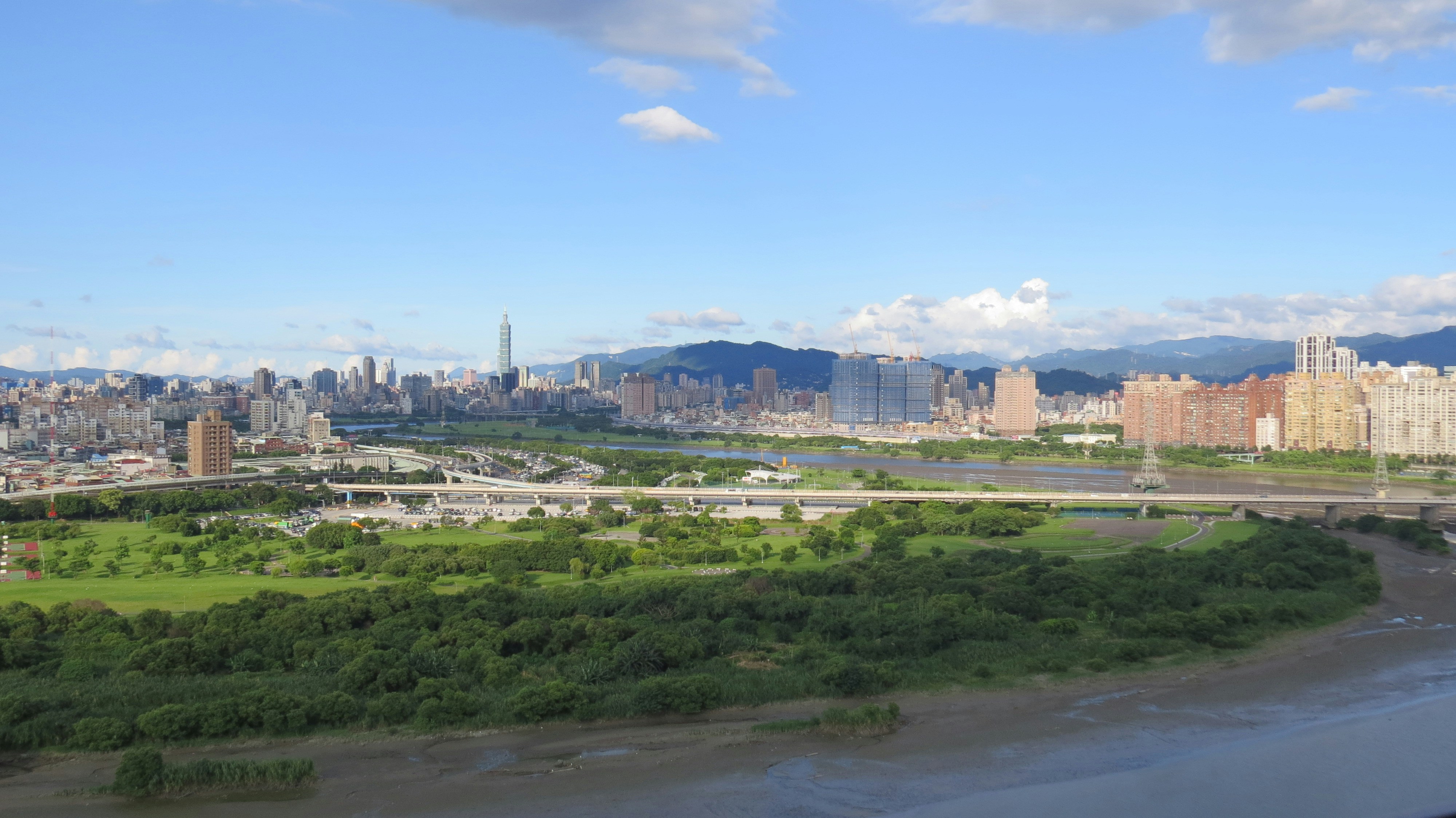 義仁公園