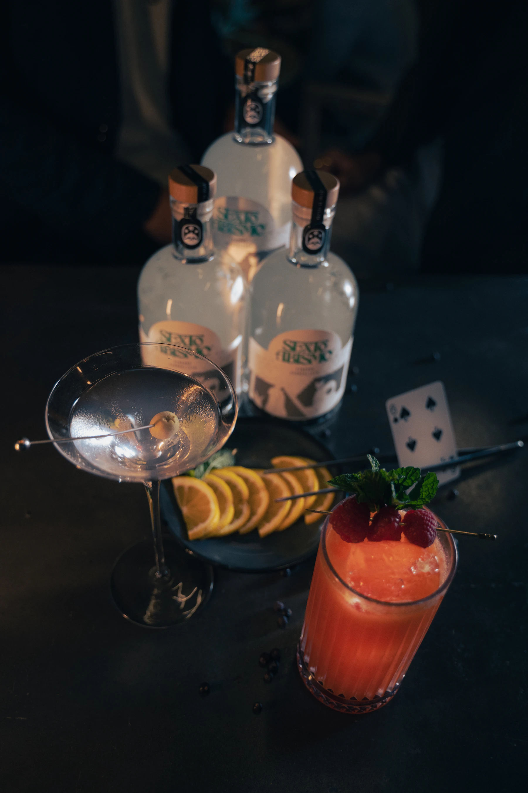 Ginebra y cócteles en un ambiente de lujo