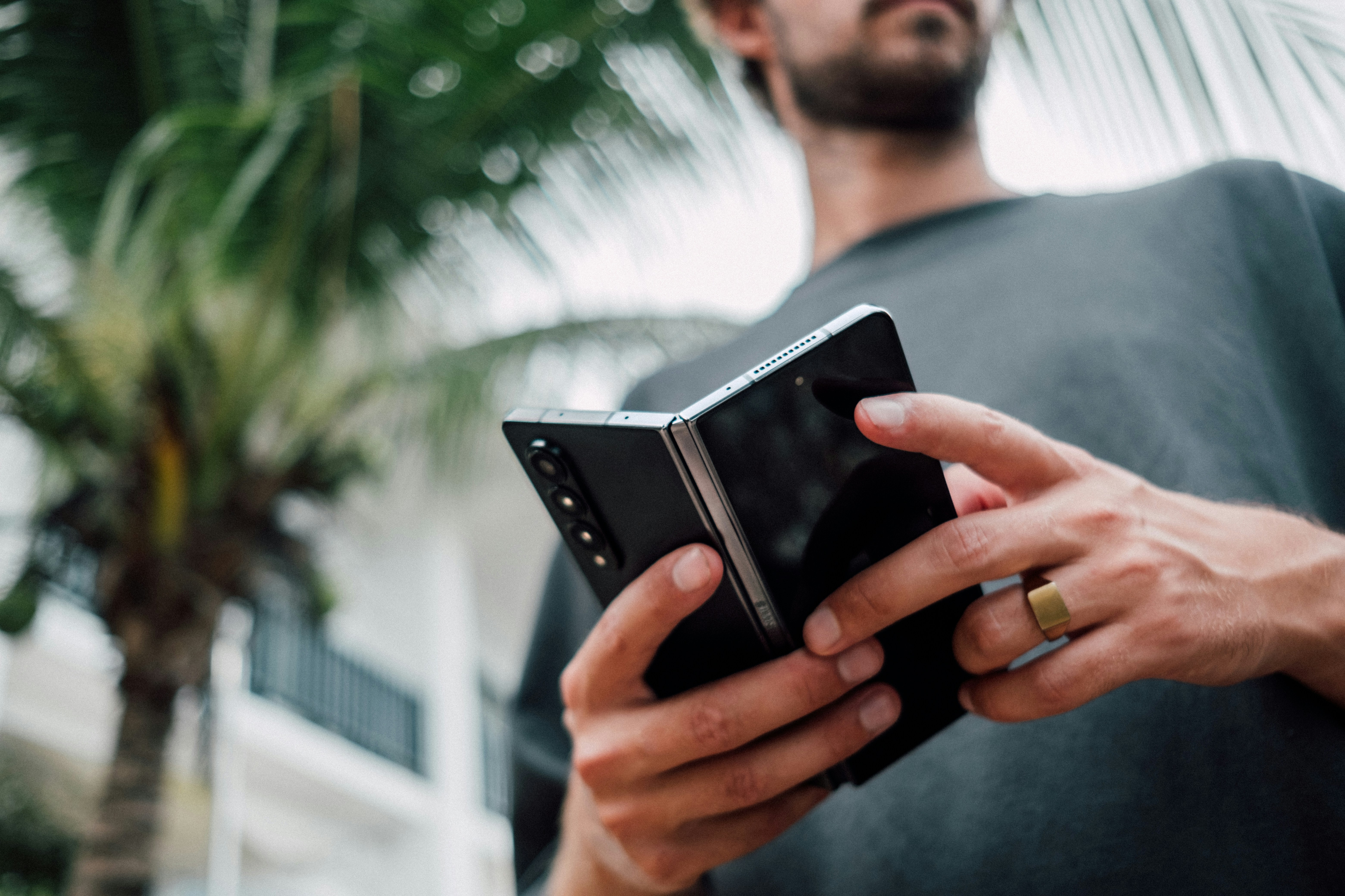 samsung galaxy z fold smartphone hinge close up macro