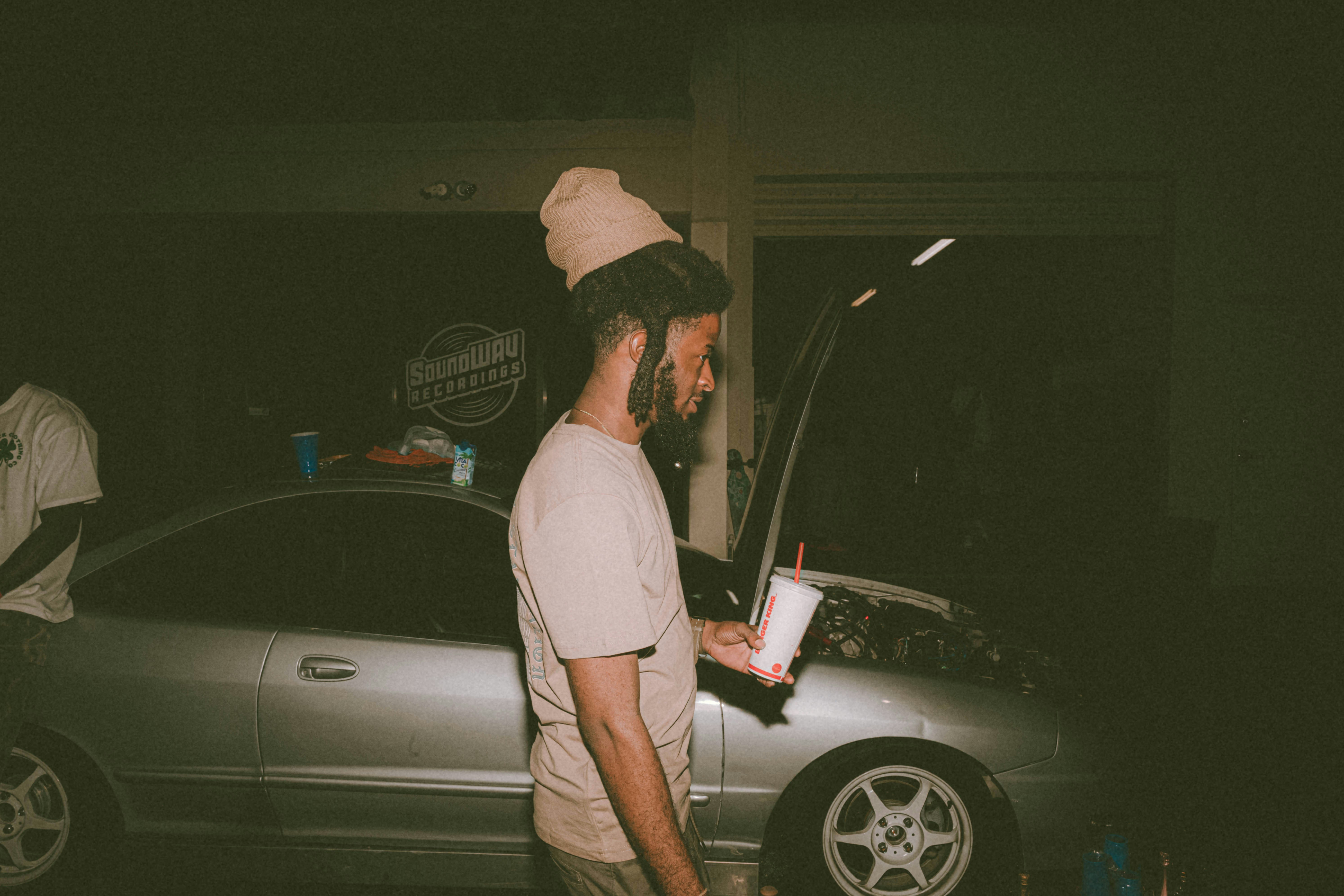 black and white bed linen