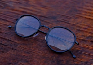 Black Cat-Eye Shades