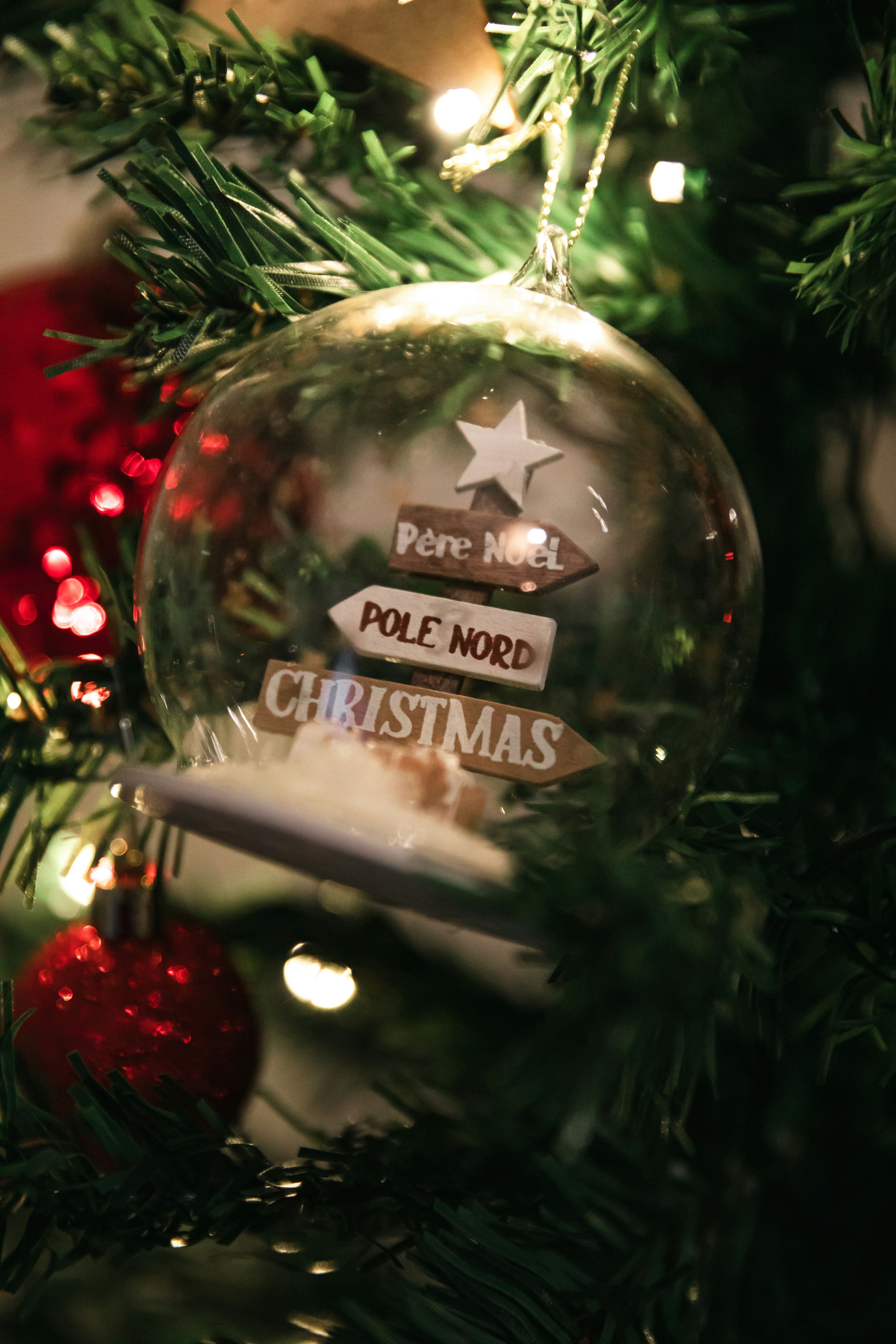 ต้องการผู้ชายร้องเพลงเพลงสากลได้ ทำงานที่มาเก๊า