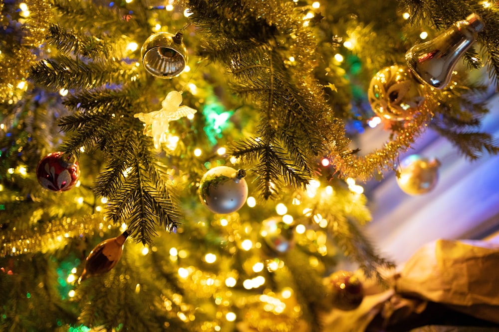 a close up of a decorated christmas tree