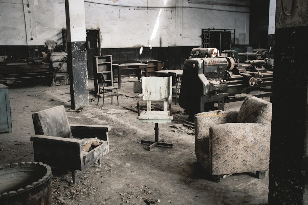 a room filled with lots of old furniture