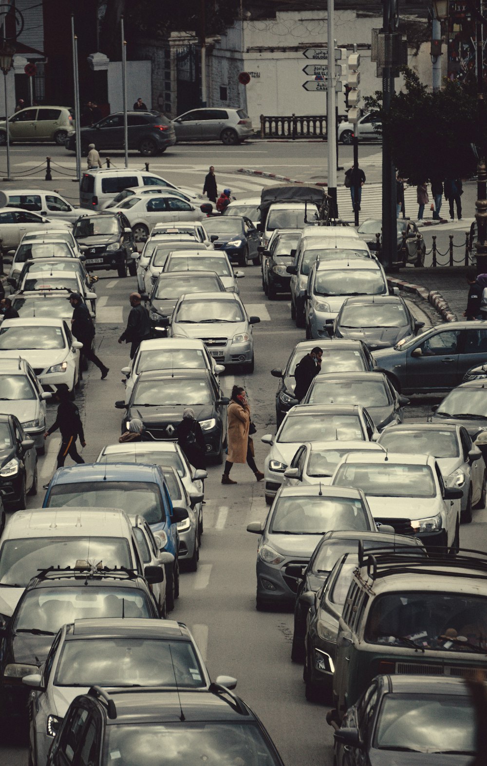 a lot of cars that are sitting in the street