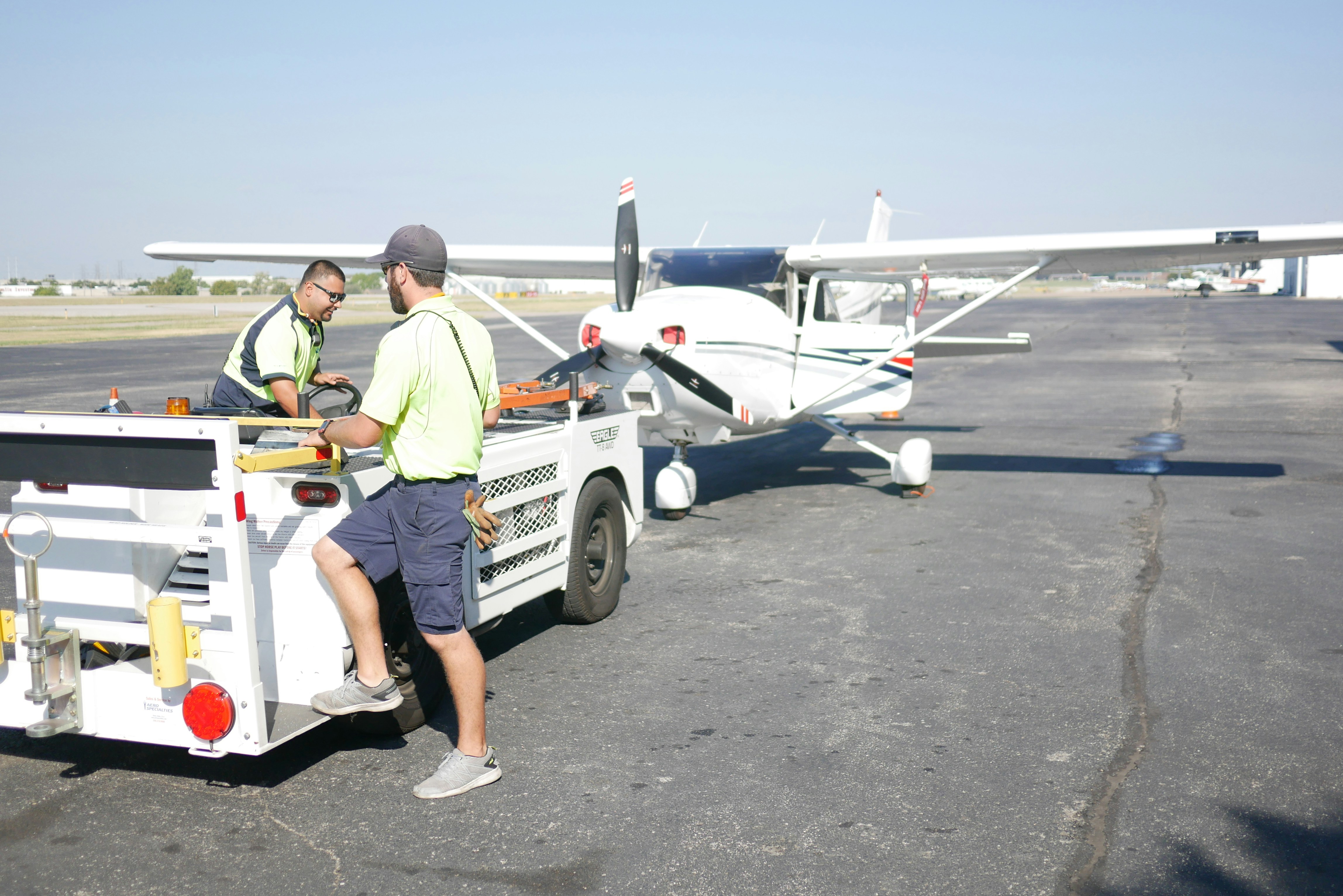 ANAC revoluciona el trabajo aéreo en Argentina: Nuevas normas para operadores y aeronaves