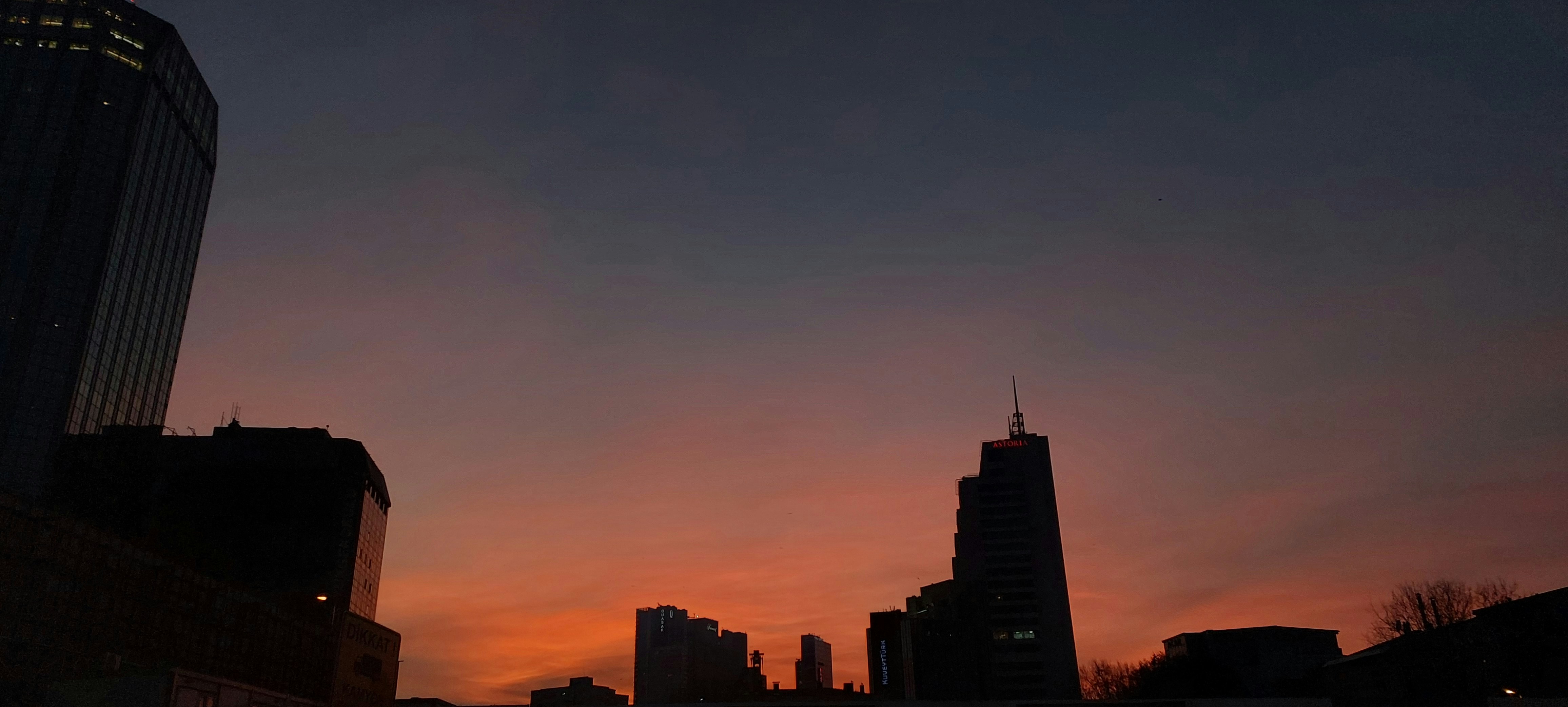 City Sunset Canvas Print