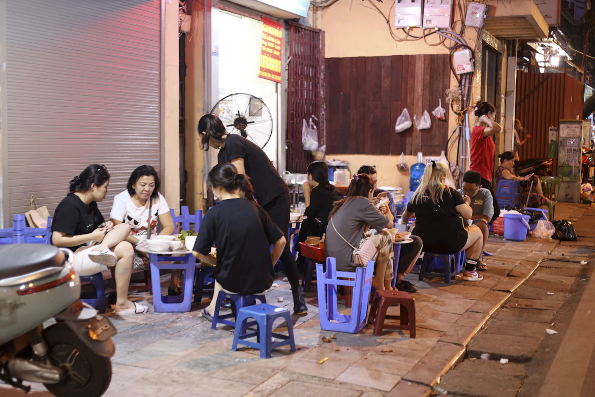 Hanoi street life and food culture