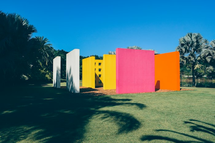 Instalação de arte contemporânea no Inhotim