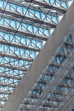 a very large building with many windows in it