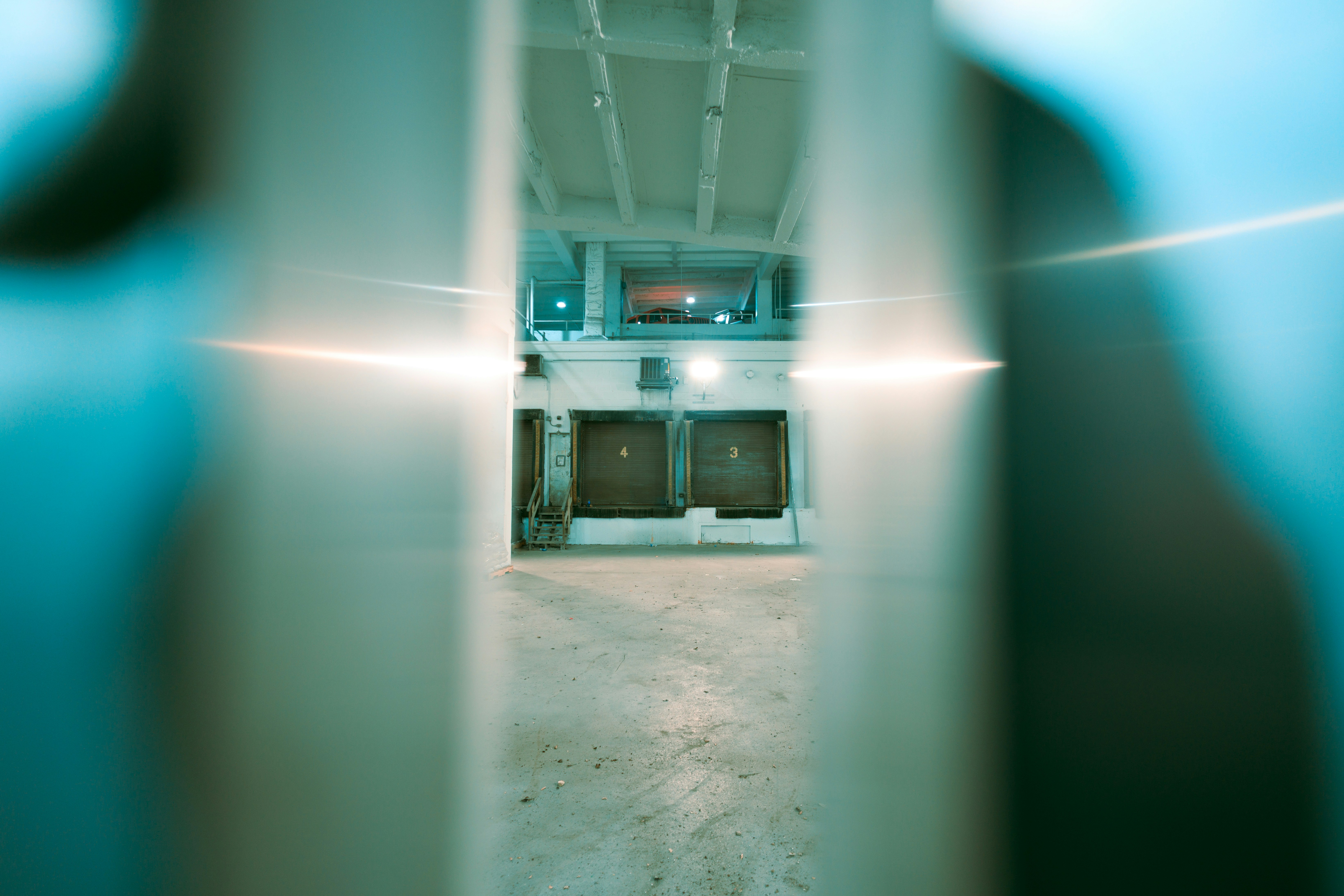 a blurry photo of a room with a tv