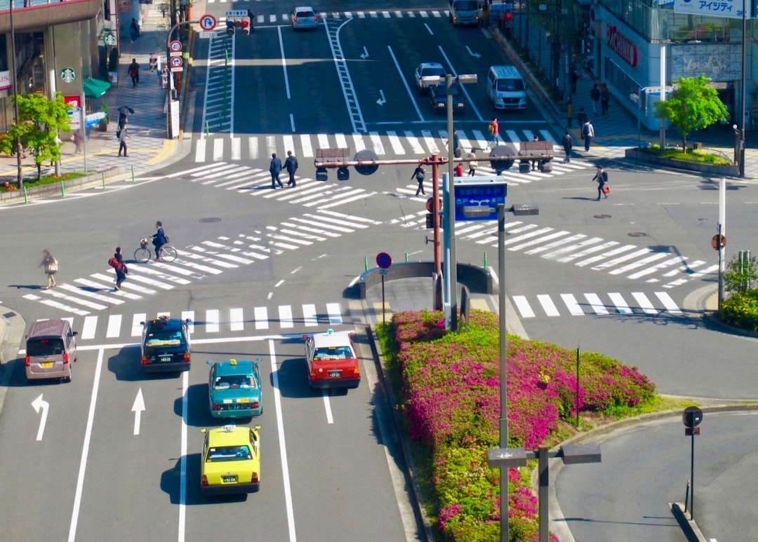 Busy Pennsylvania intersection with cars and pedestrians - accident lawyers in pa Busy Pennsylvania intersection with cars and pedestrians - accident lawyers in pa