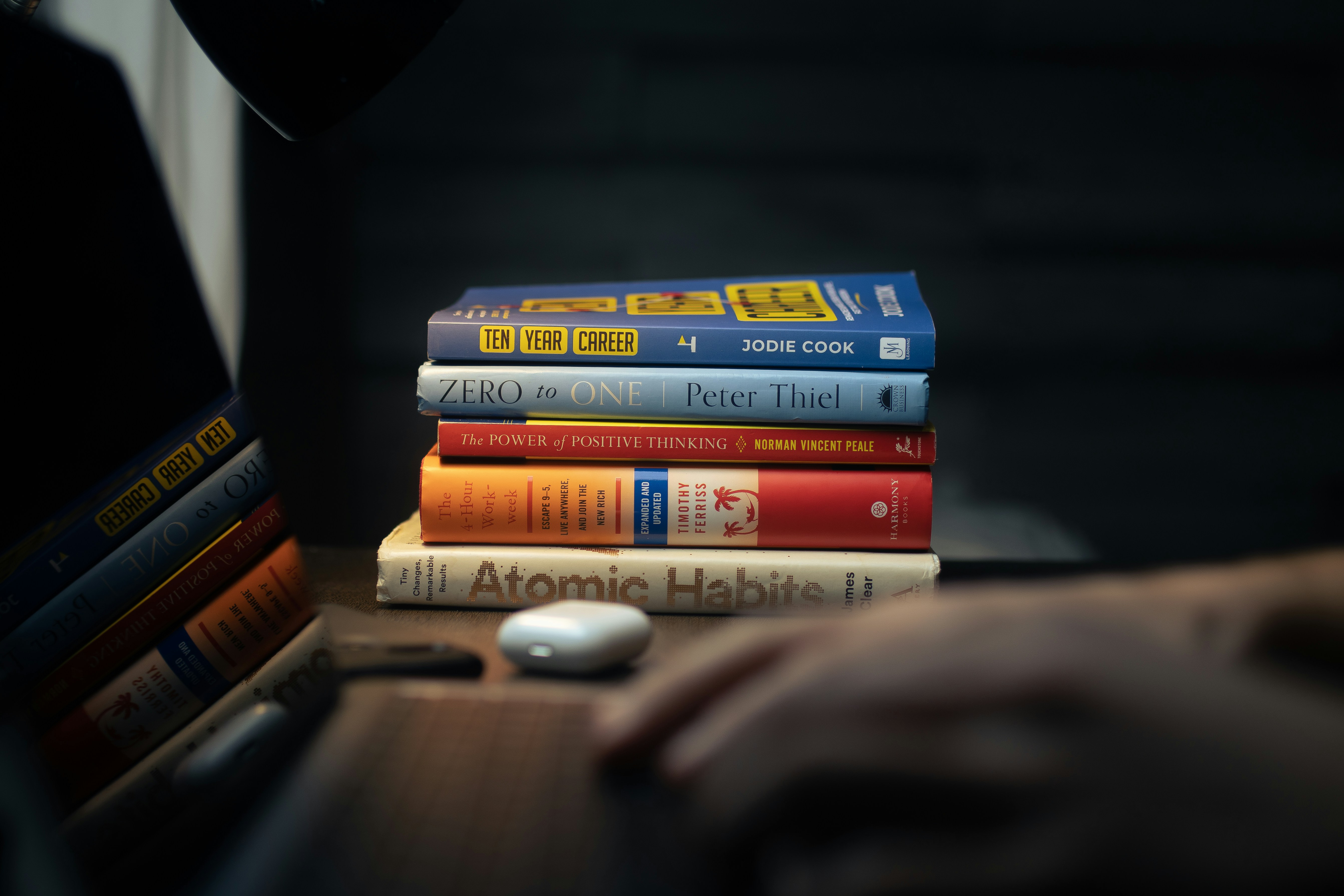 10 Fiction Book Analysis Comparisons Between Classics & Moderns