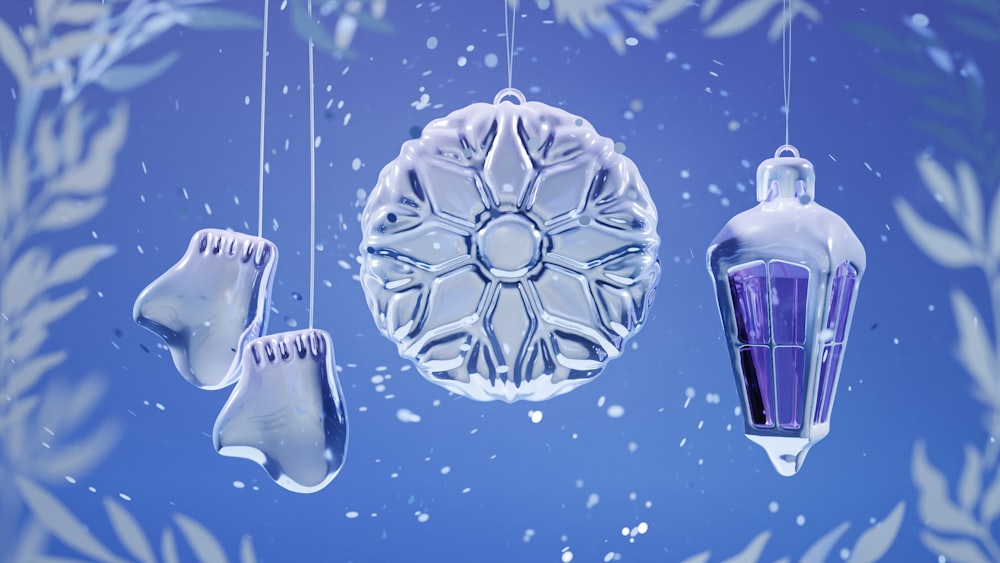 Trang trí thủy tinh là một trong những xu hướng thịnh hành của mùa Giáng sinh năm nay. Với bức ảnh miễn phí treo được trang trí bằng những chiếc đèn led và phủ đầy tuyết trắng, bạn sẽ có một ý tưởng mới mẻ và độc đáo cho phòng khách của mình. Hãy tải ngay bức ảnh này và làm mới không gian sống của bạn!