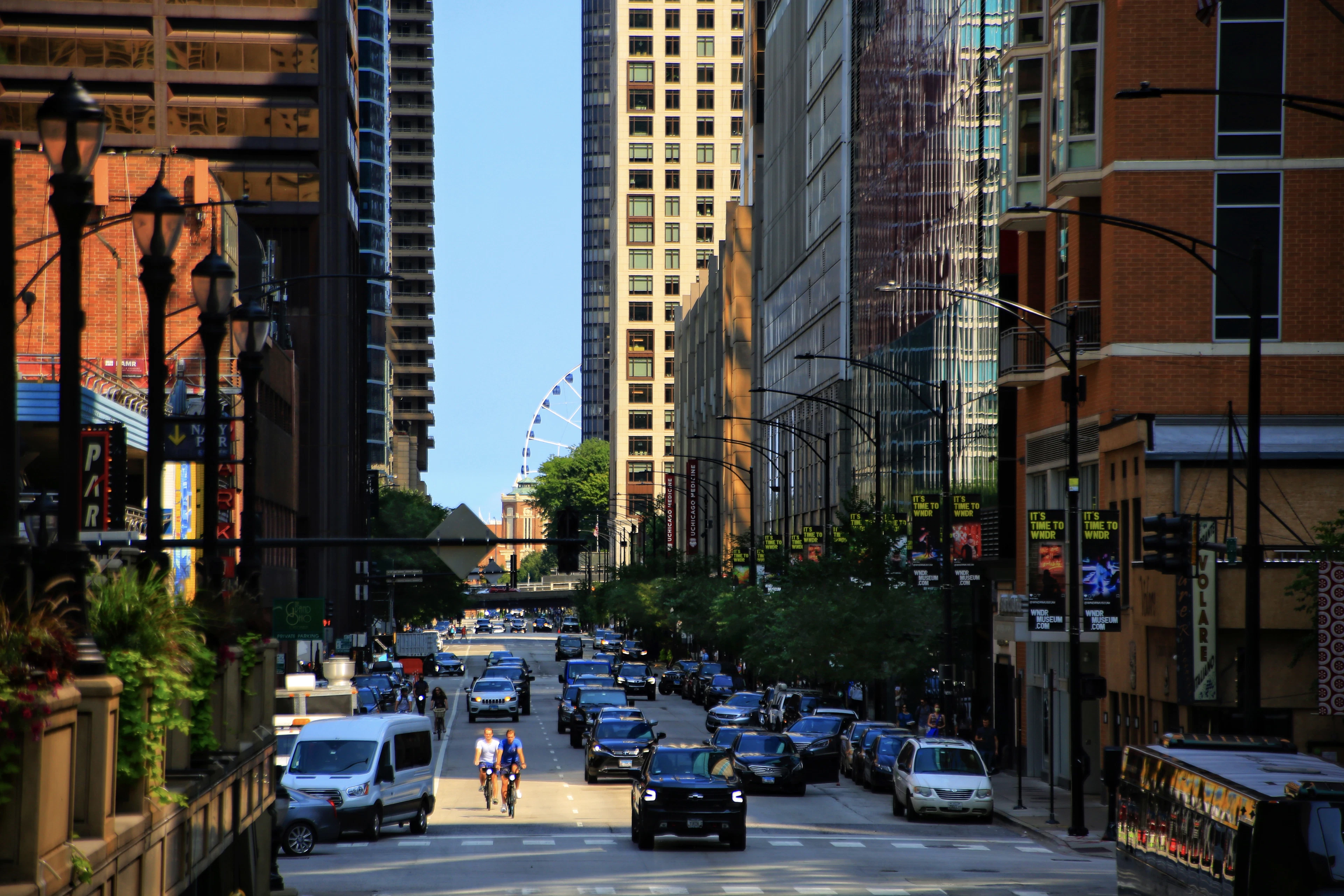 Argyle Street and Devon Avenue, Chicago