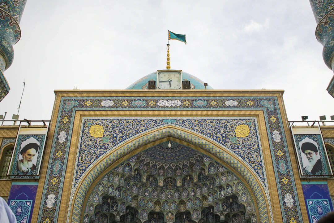 13-Day Iran Budget Backpacking Itinerary & Travel Guide