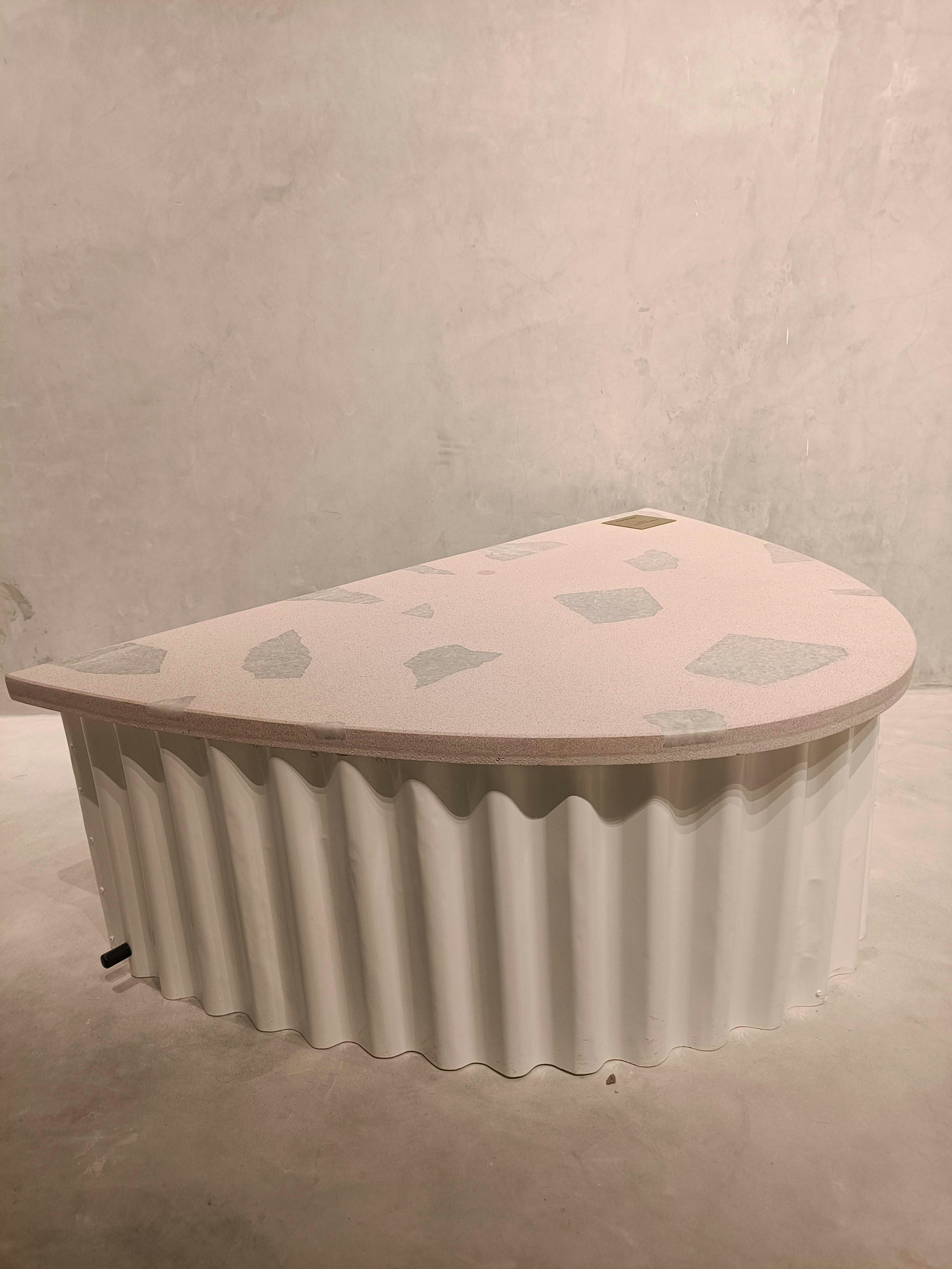 Vibrant Rainbow Table