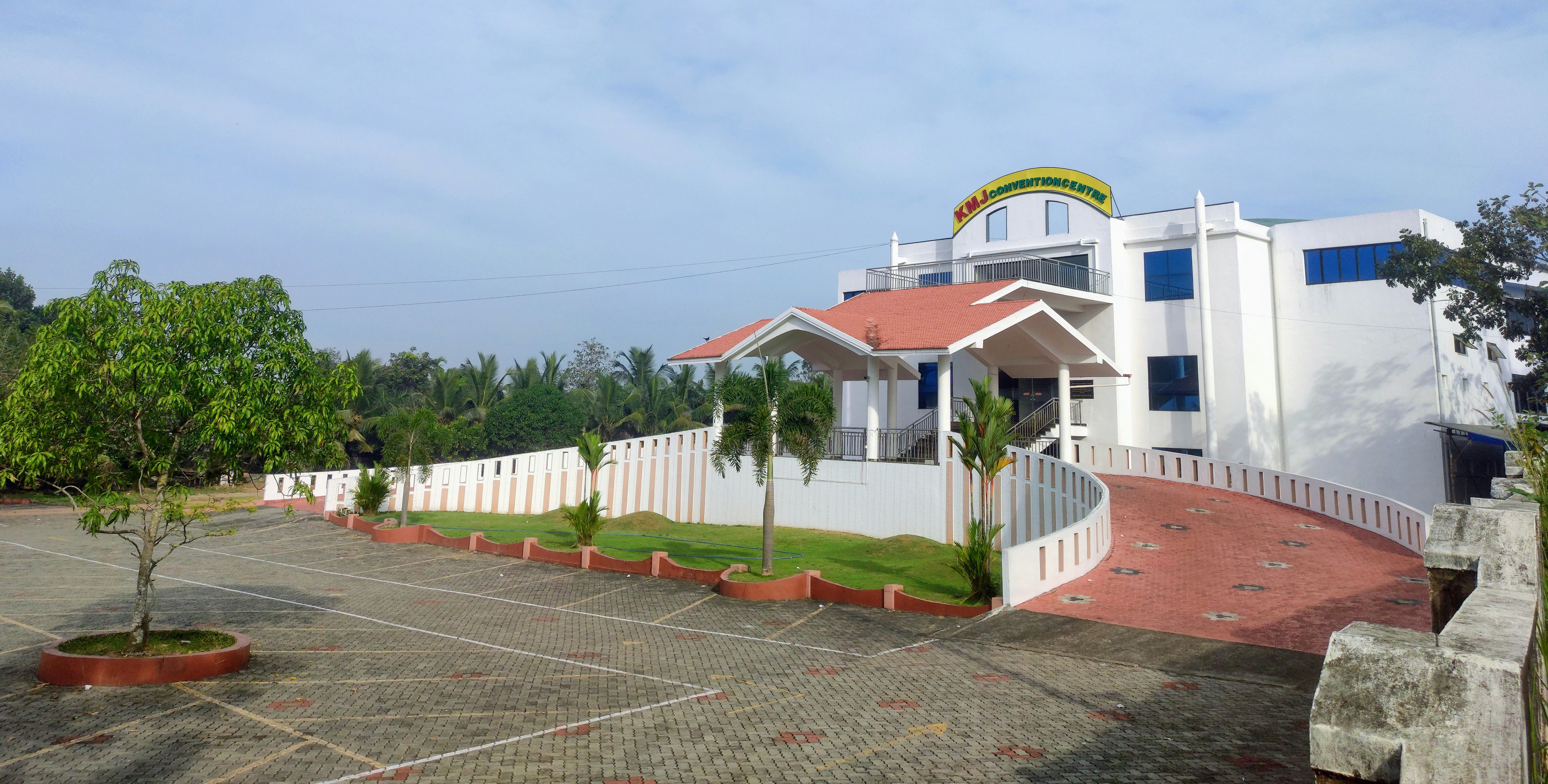 Photo by vathikulam