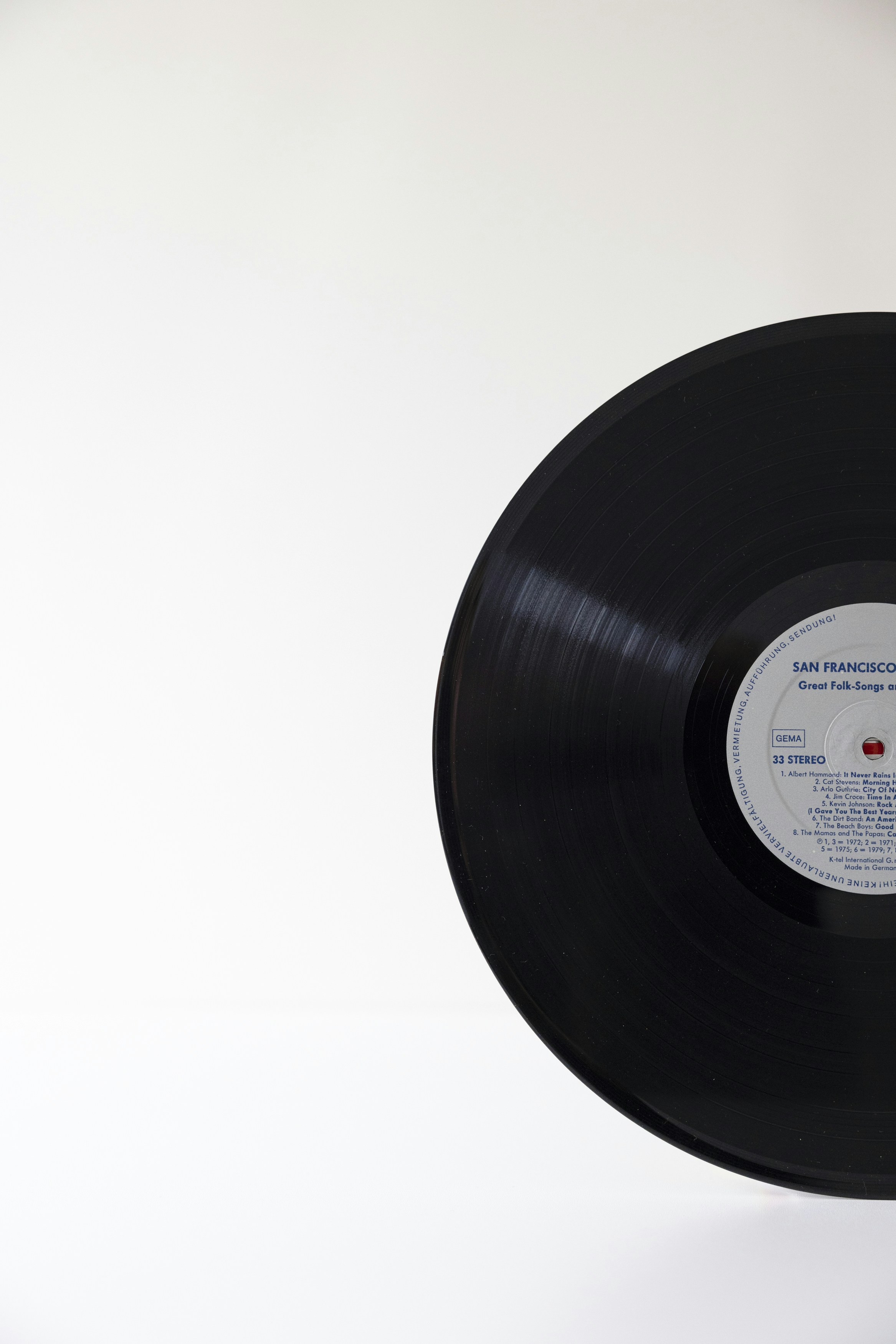 a black record on a white background