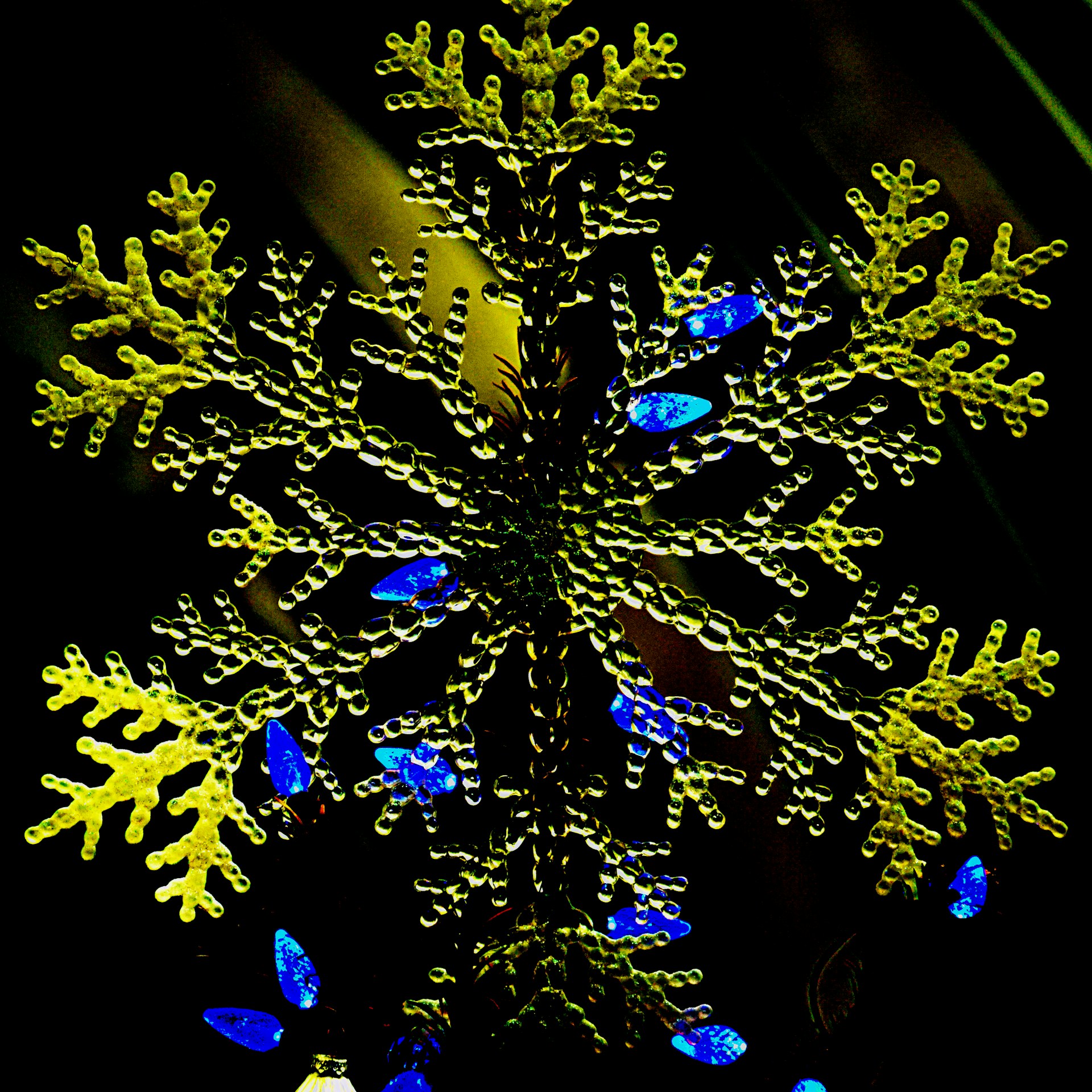 gray computer monitor