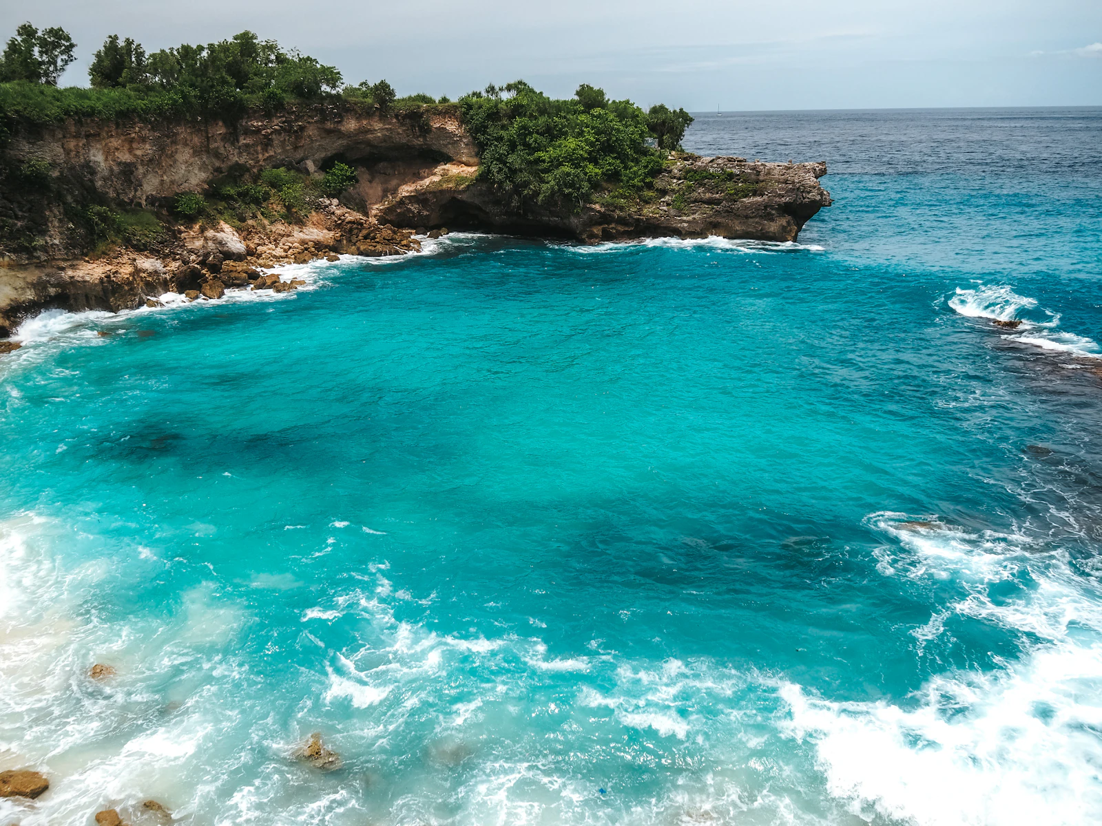 2-Day Nusa Ceningan Blue Lagoon & Secret Point Escape
