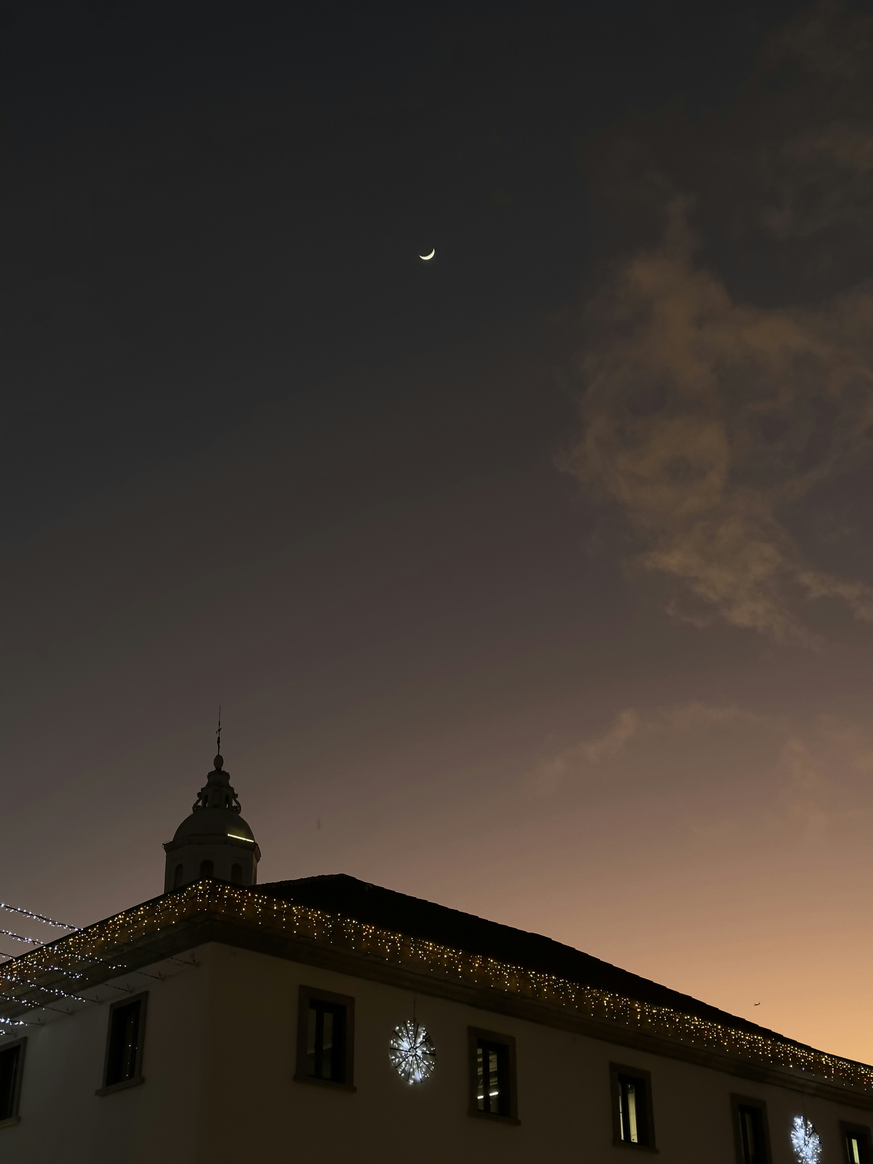Yassir Ramadan promotion banner with crescent moon design