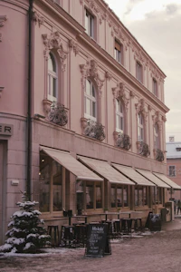 Top Local Coffee Shops in Salzburg Worth Seeking Out