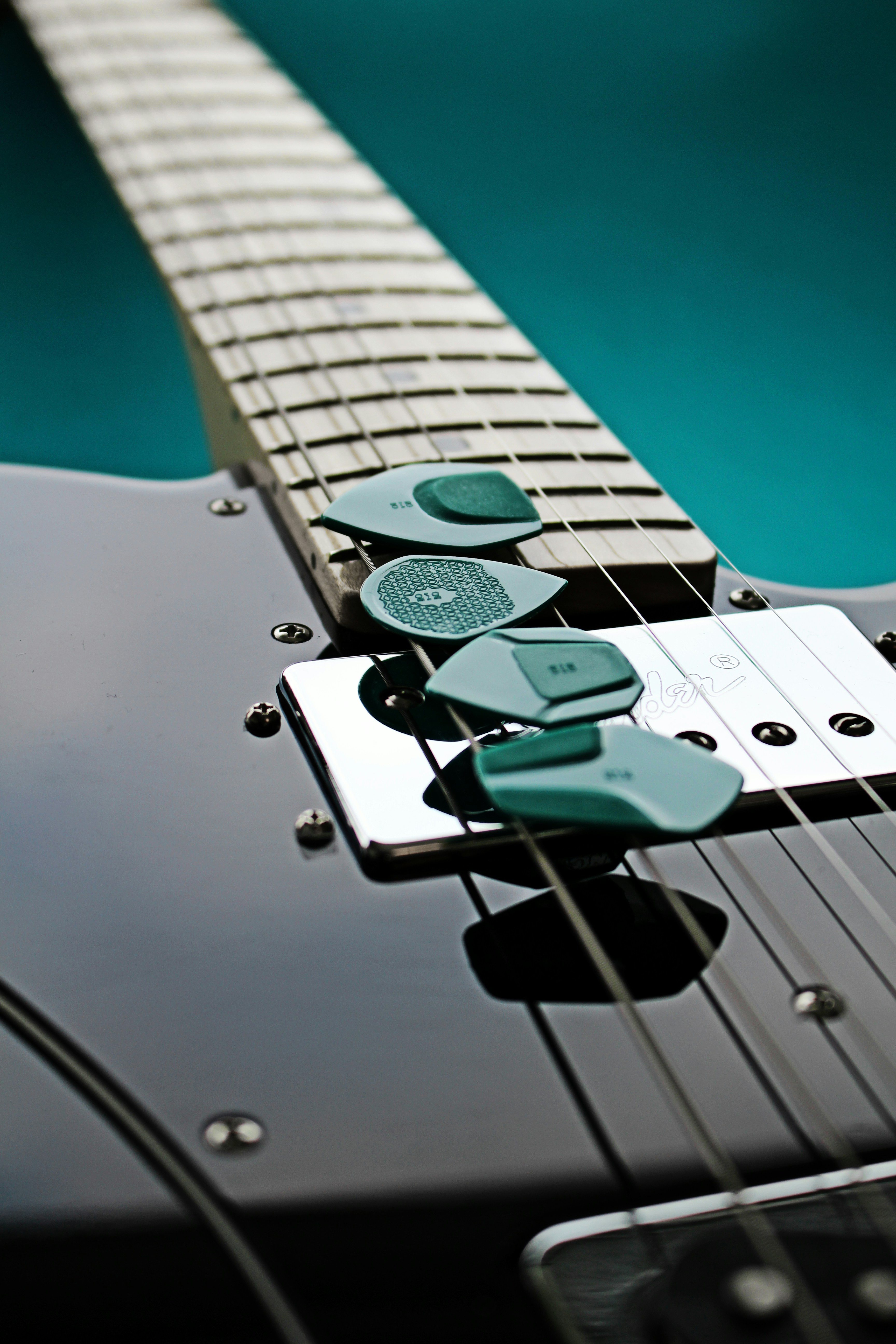 Photo by rombo_guitar_picks