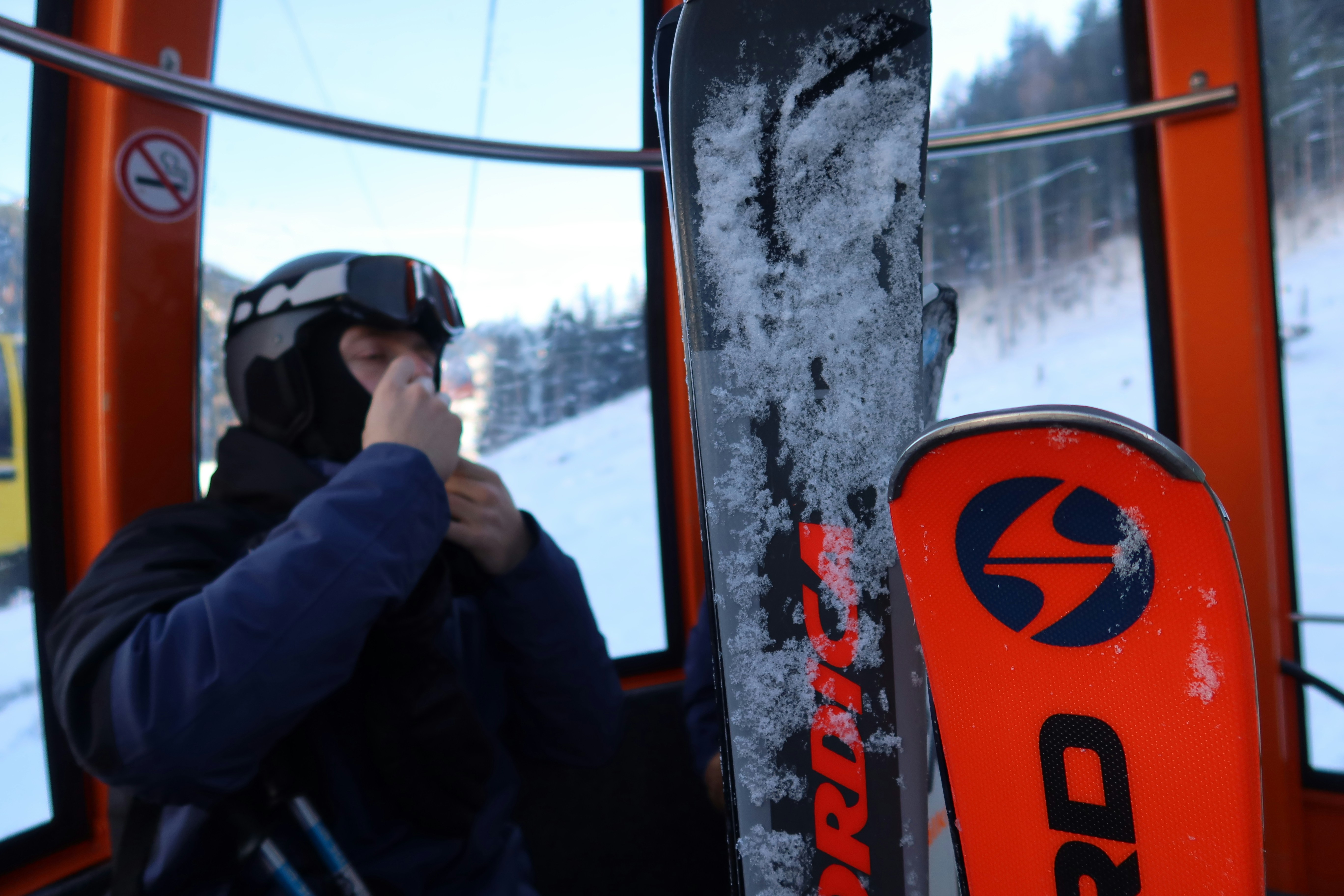 Serene Retreat Creating a Minimalist Cottage Oasis