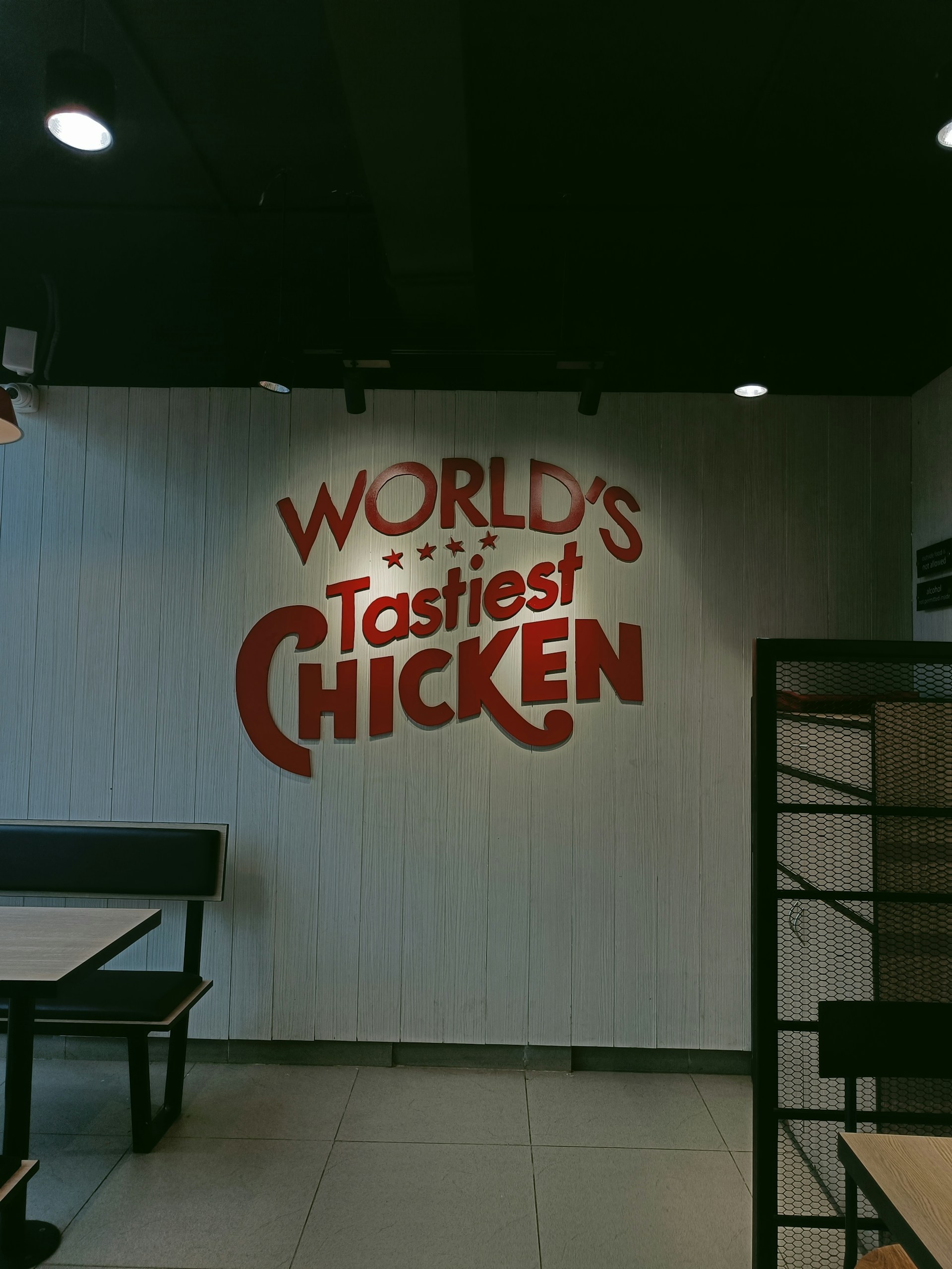 gray computer monitor