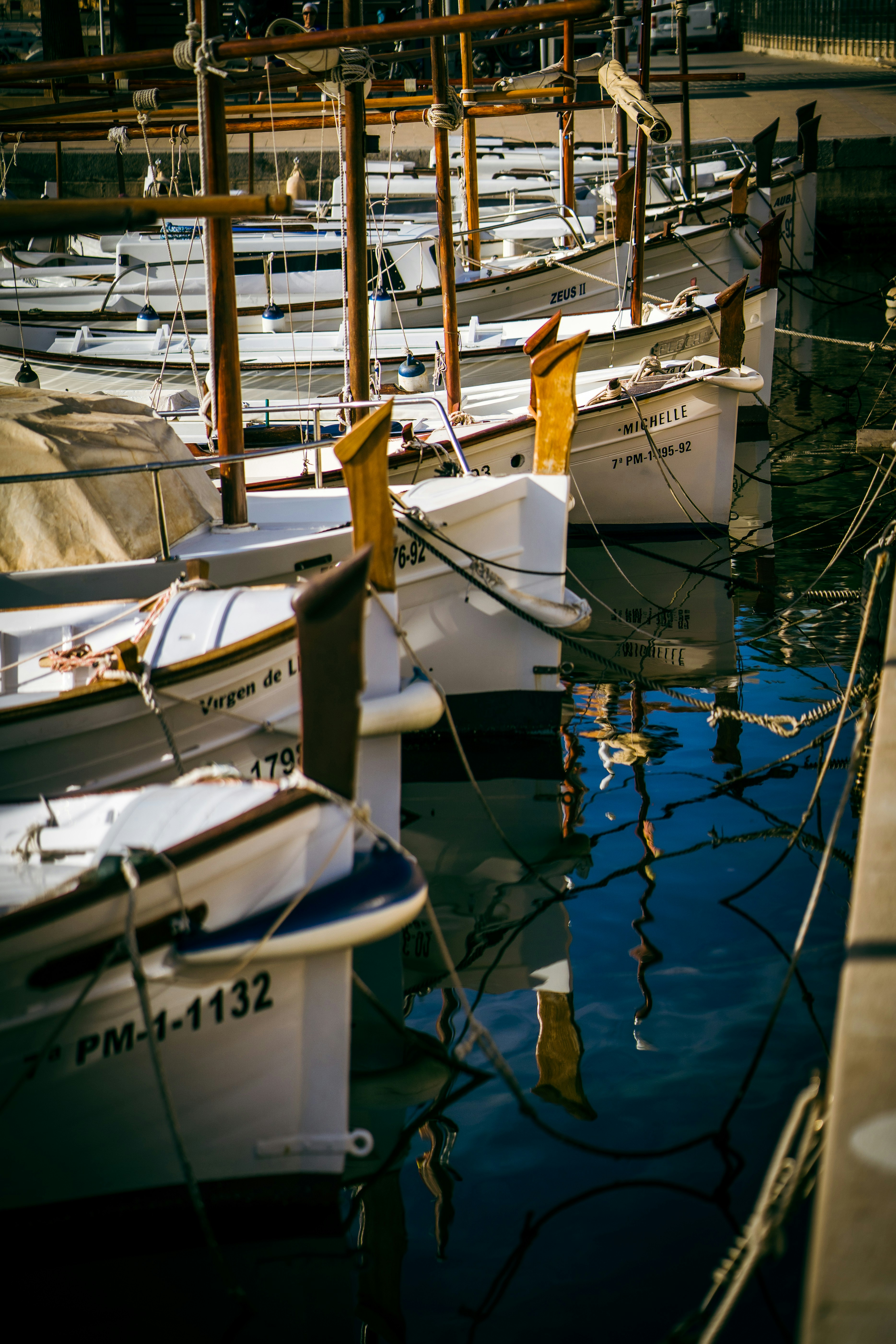 Photo by artemioz