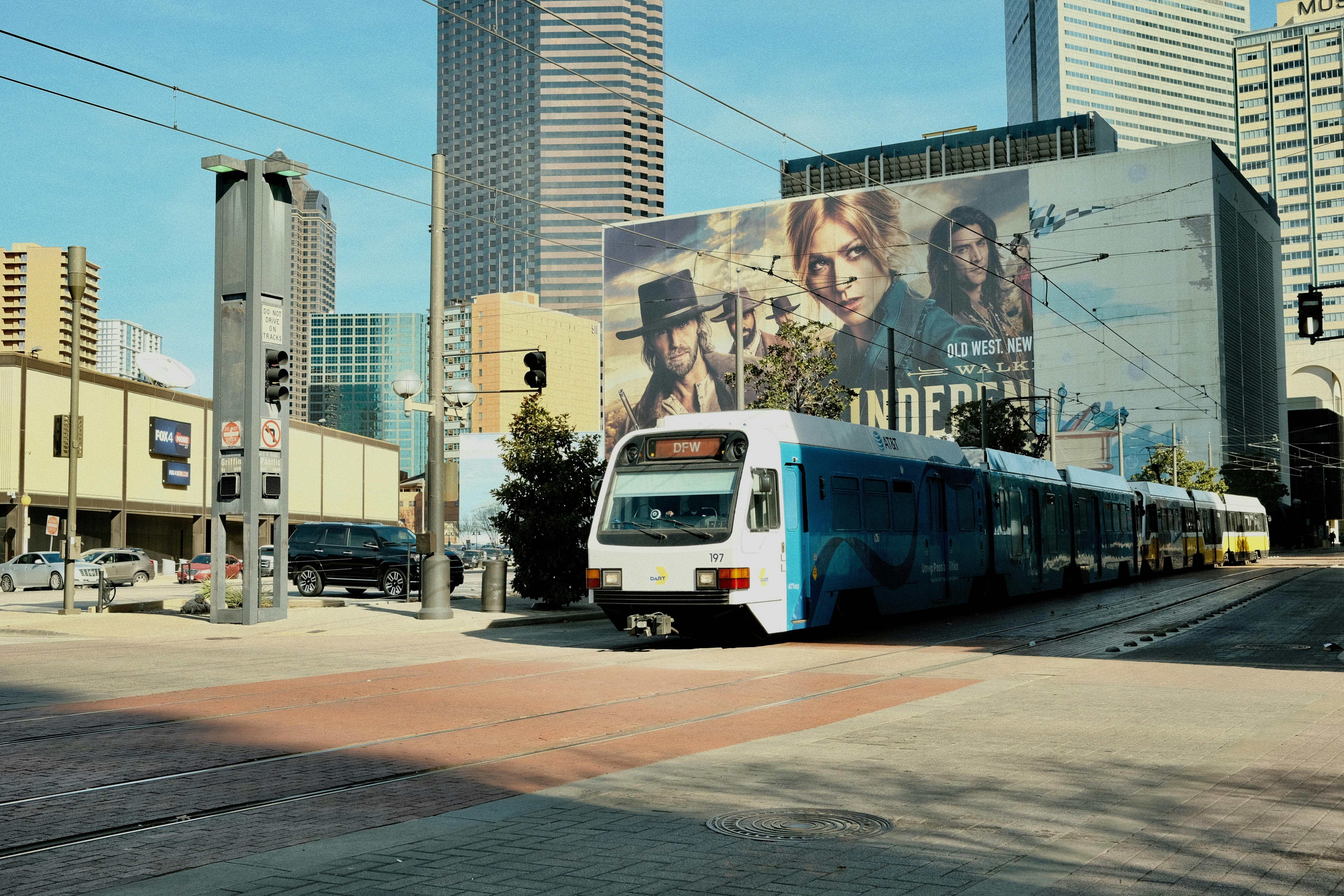 Free Downtown Loop shuttle bus in Las Vegas - Las Vegas Arts District