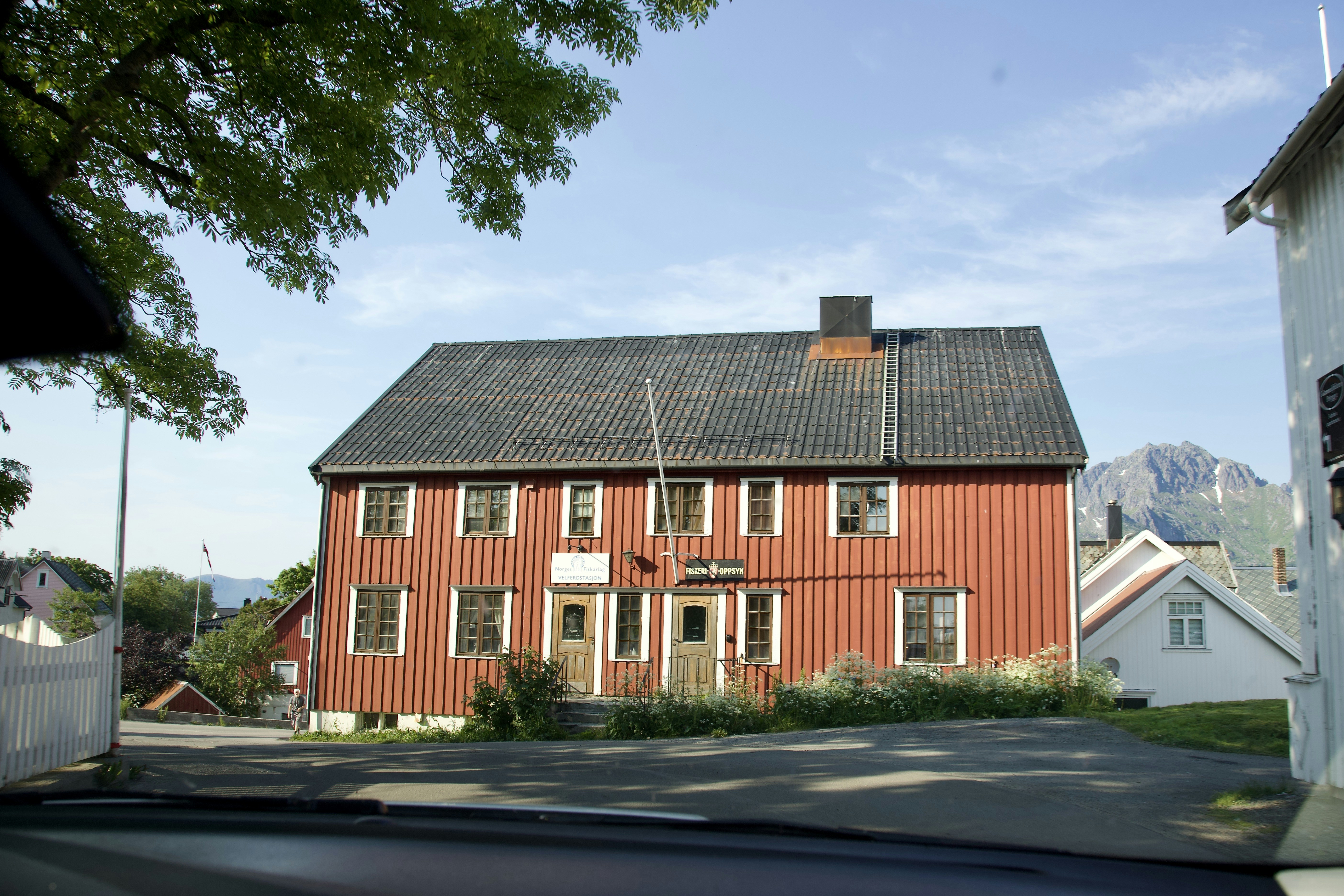 Photo by stockbirken