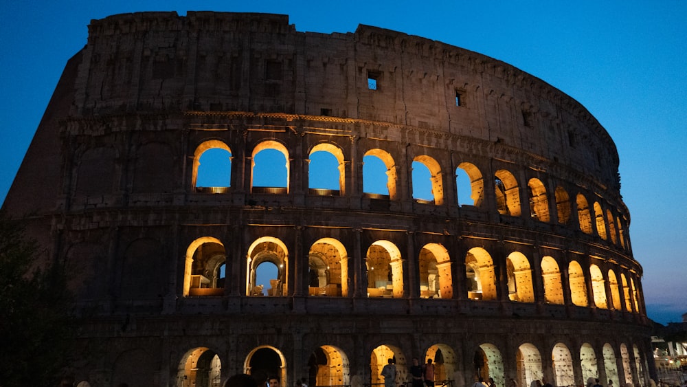 La colosión de la colosión romana en la noche