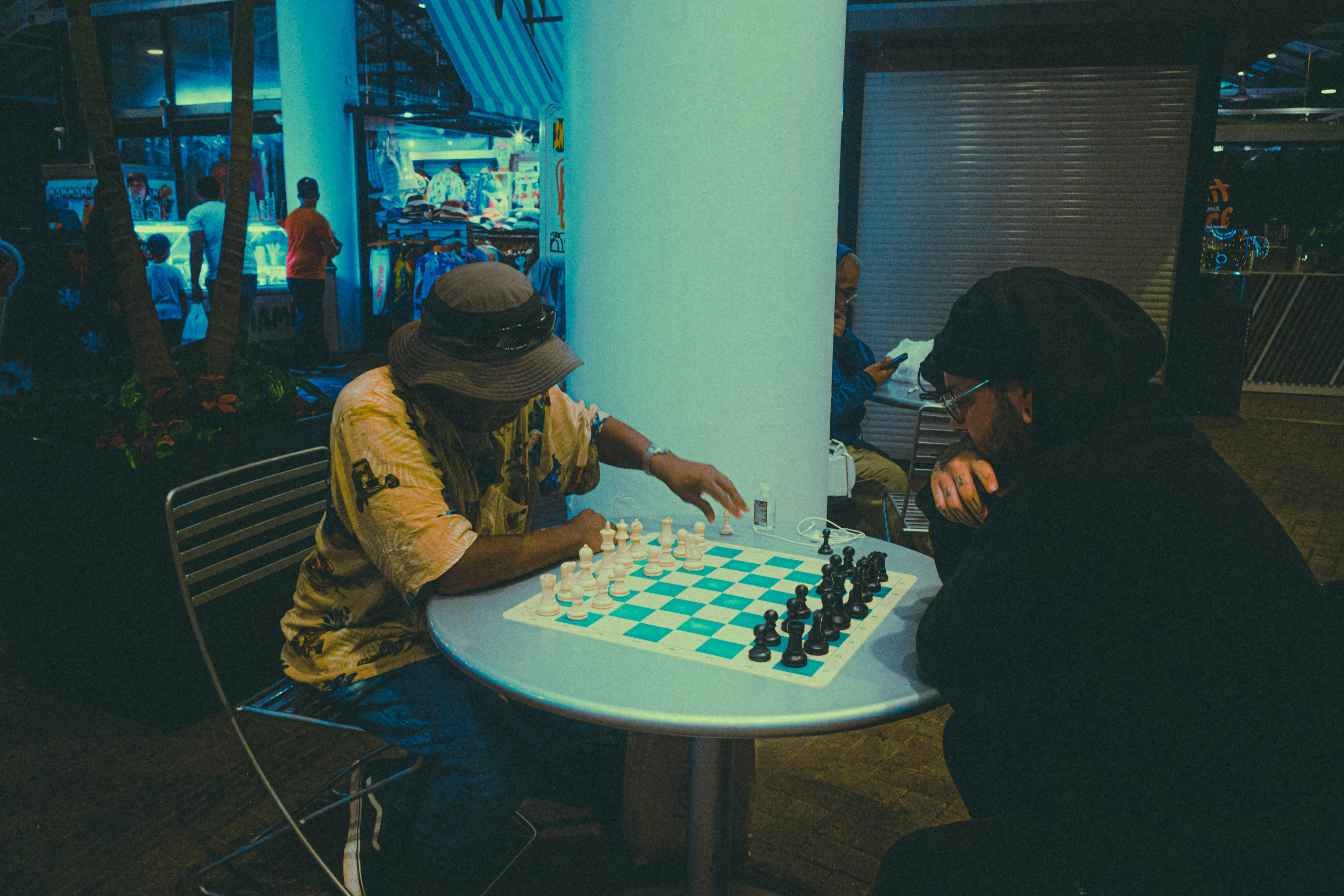 photo-1672523053178-367732ec8ae6?ixid=M3wxMjA3fDB8MXxzZWFyY2h8N3x8aGlnaHN0YWtlcyUyMGdhbWV8ZW58MHx8fHwxNzUwNjk2MDQxfDA\u0026ixlib=rb-4.1.0