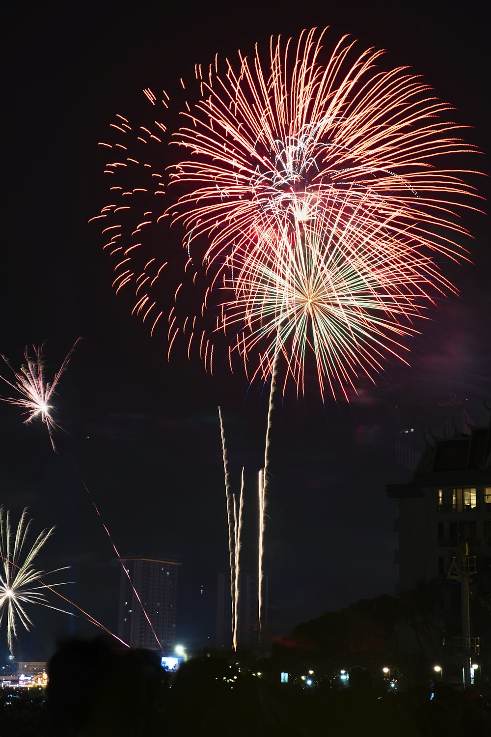 a bunch of fireworks that are in the sky