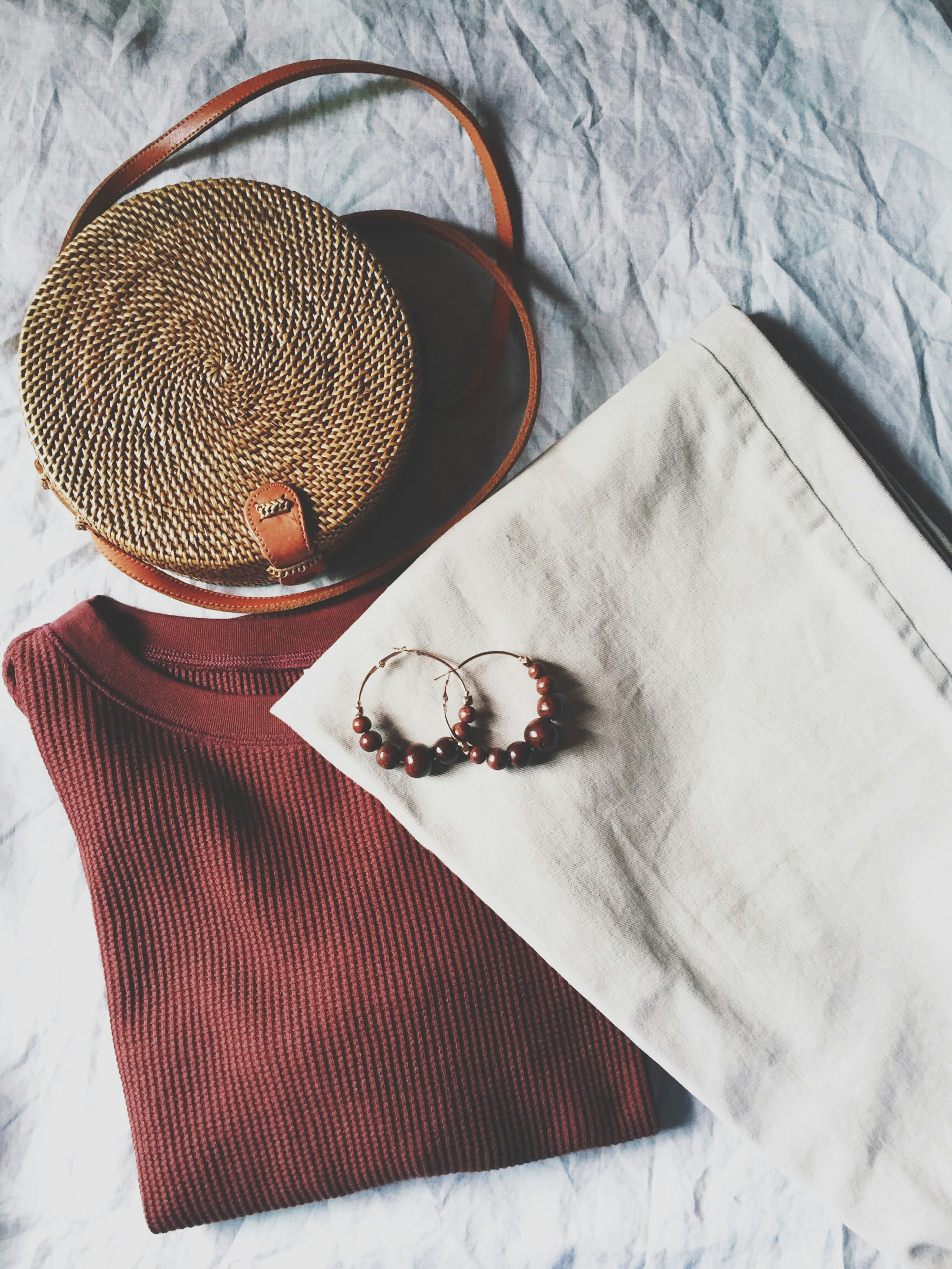 minimalist clothing flat lay, wallpaper, Polished Look with Old Clothes: Style Tips 5