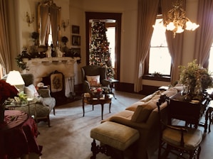 A beautifully decorated living room featuring everfête charm garlands.