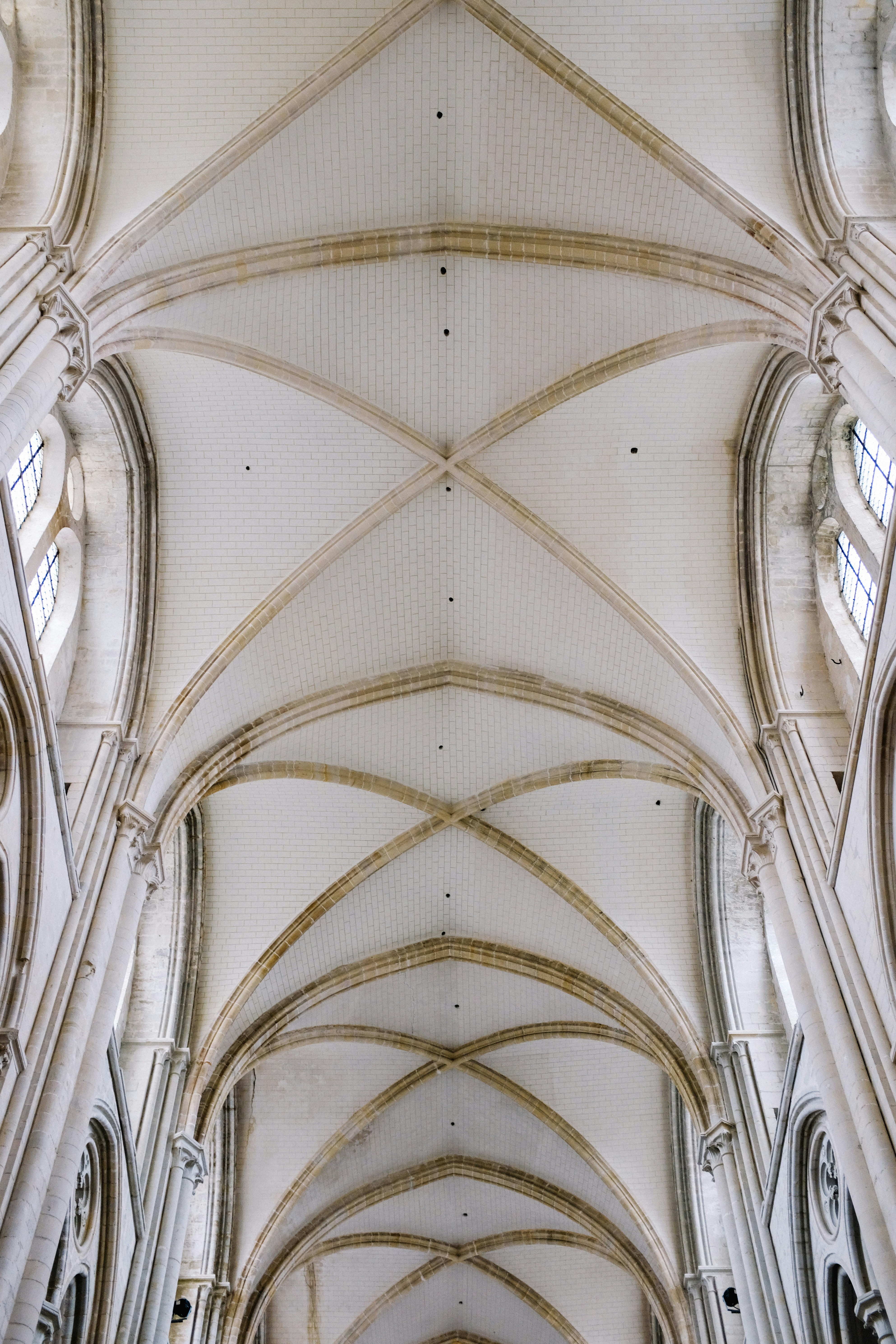 Photo by adrienolichon